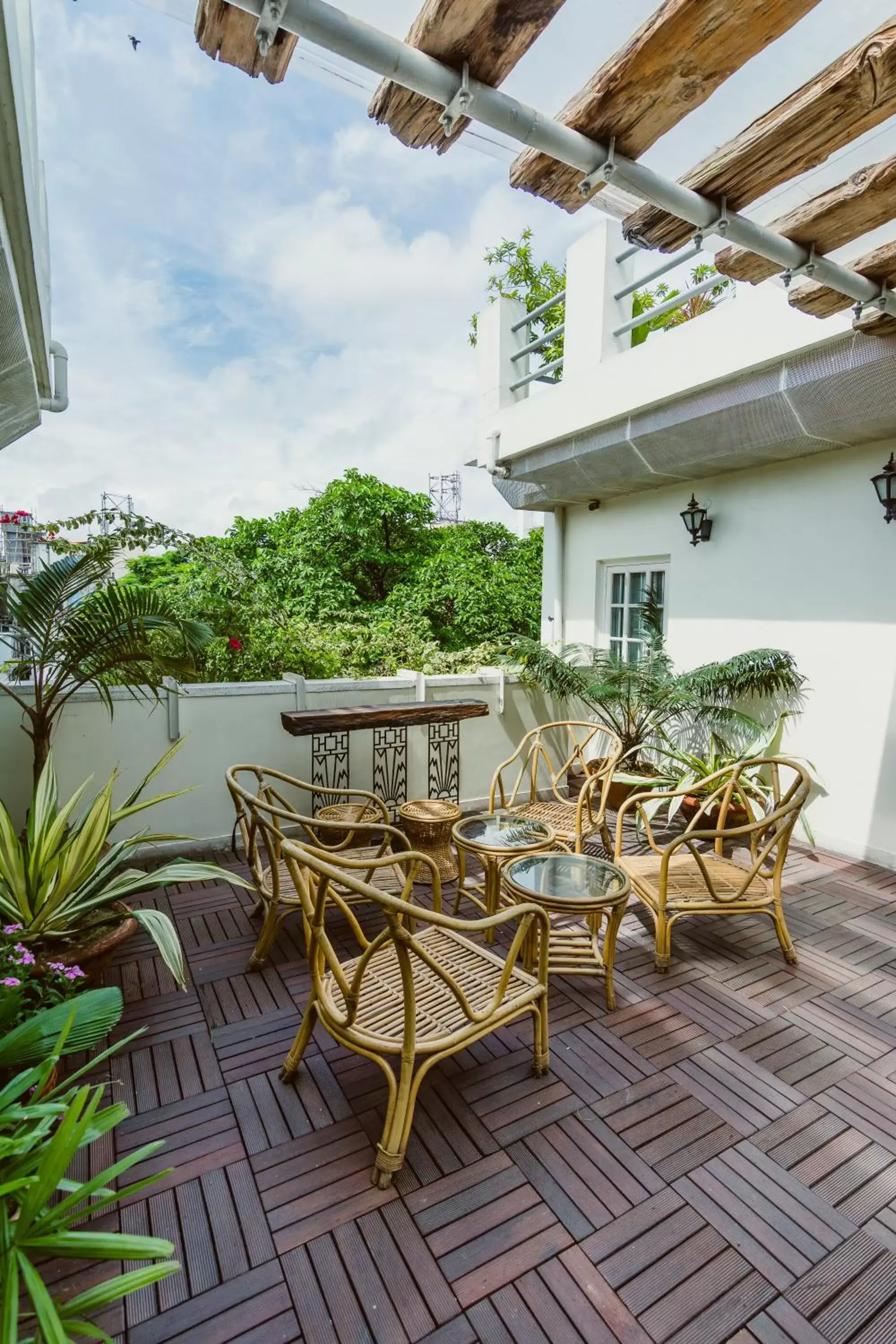 The Corner Courtyard The Corner Courtyard