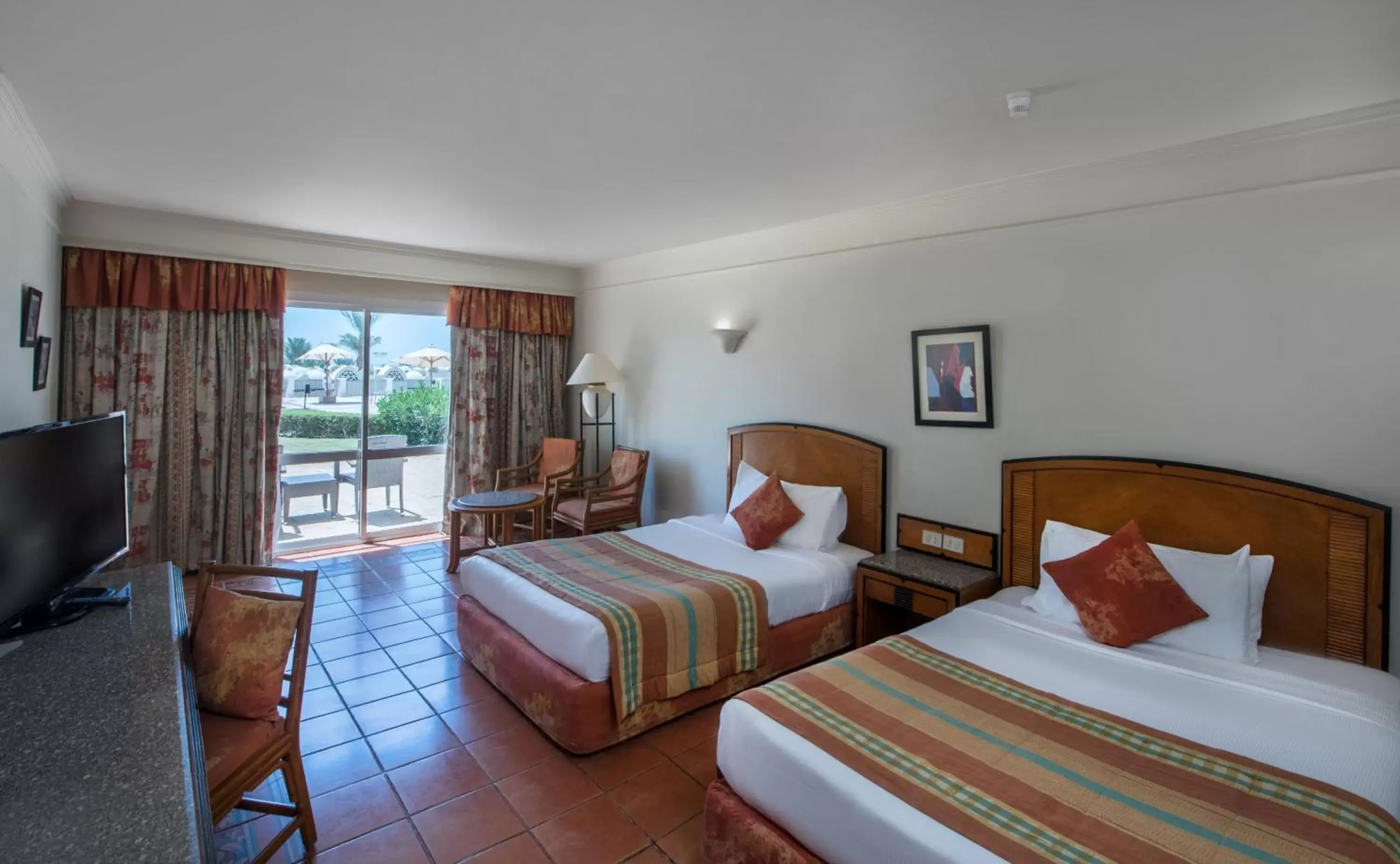 Standard Room with Pool View - single occupancy in Reef Oasis Beach Aqua Park Resort Standard Room with Pool View - single occupancy in Reef Oasis Beach Aqua Park Resort