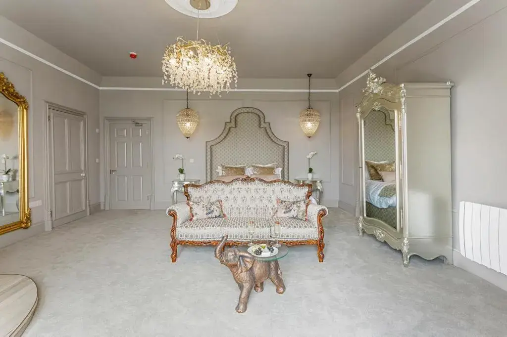 King Suite with Balcony in Welbeck Manor and Golf King Suite with Balcony in Welbeck Manor and Golf