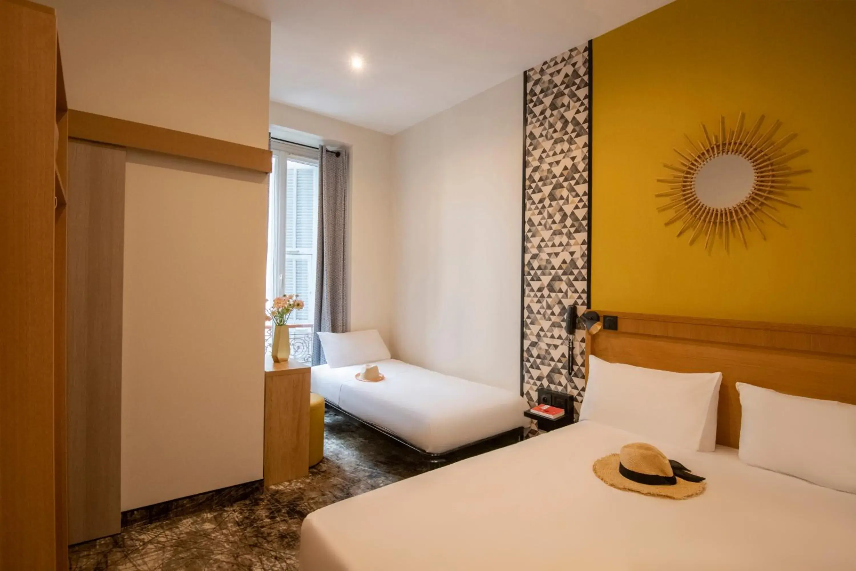 Triple Room in Hotel d'Ostende Triple Room in Hotel d'Ostende