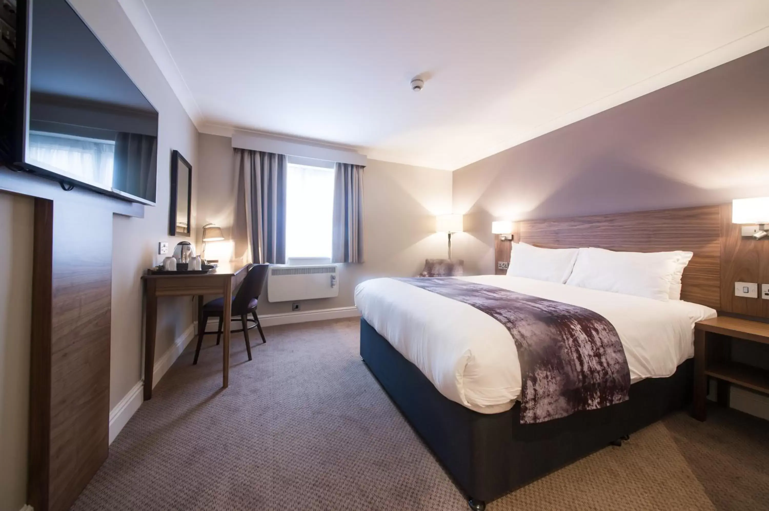 Family Room (2 Adults + 1 Child) in Toby Carvery Old Windsor by Innkeeper's Collection Family Room (2 Adults + 1 Child) in Toby Carvery Old Windsor by Innkeeper's Collection