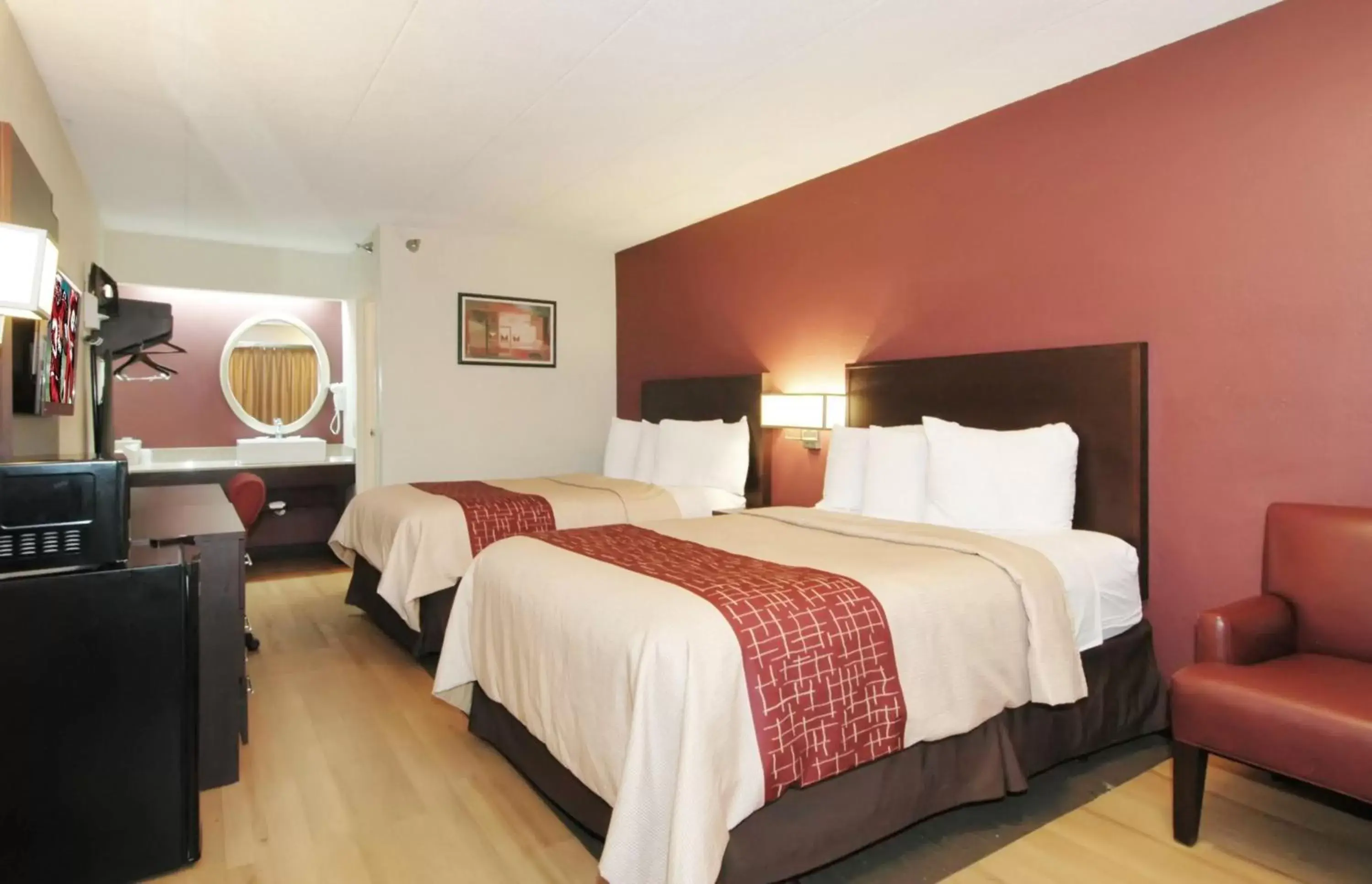 Deluxe Room with Two Double Beds Disability Access Smoke Free in Red Roof PLUS Chicago - Hoffman Estates Deluxe Room with Two Double Beds Disability Access Smoke Free in Red Roof PLUS Chicago - Hoffman Estates