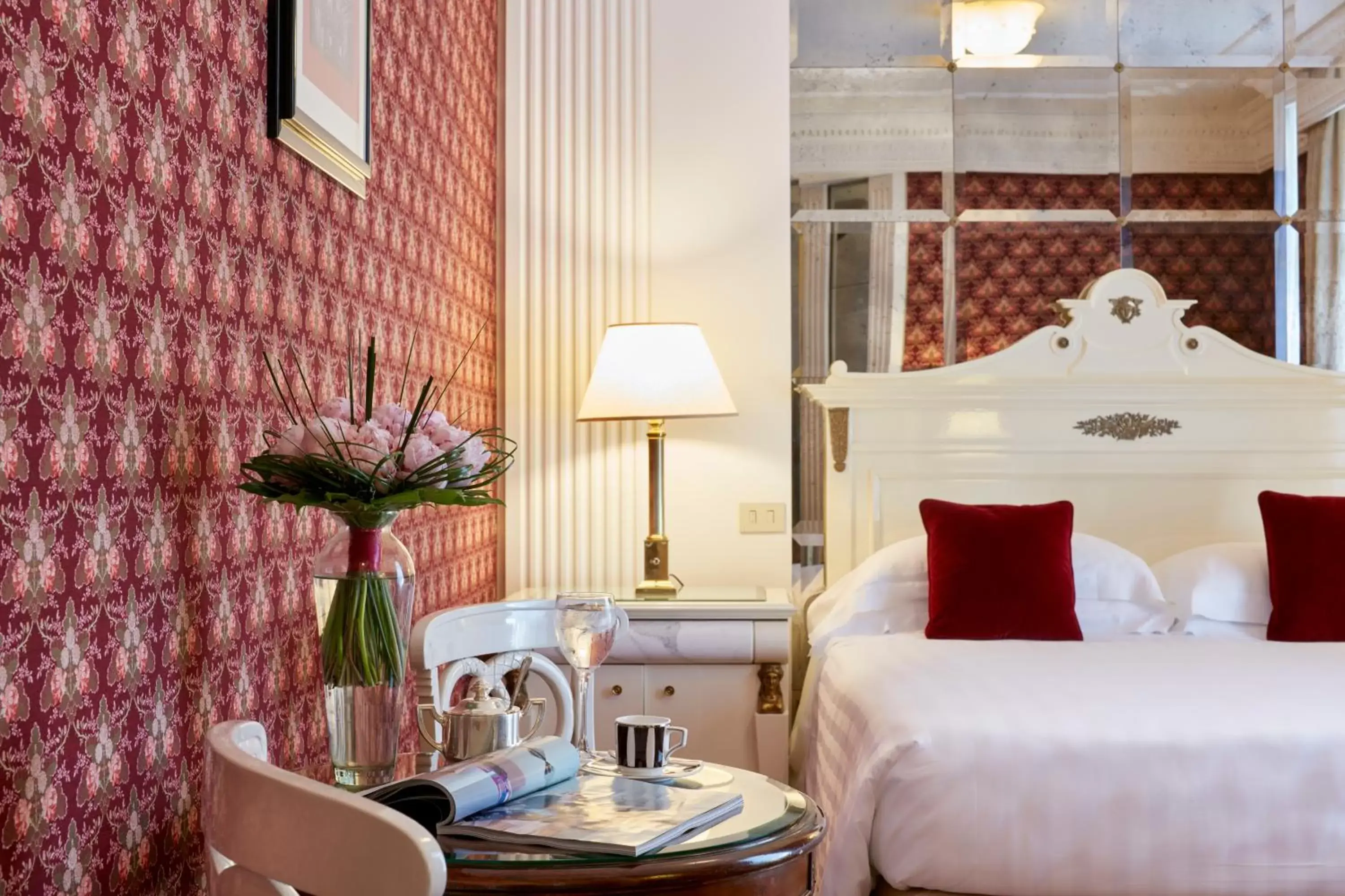 Superior Double Room in Hotel Regency - Small Luxury Hotels of the World Superior Double Room in Hotel Regency - Small Luxury Hotels of the World