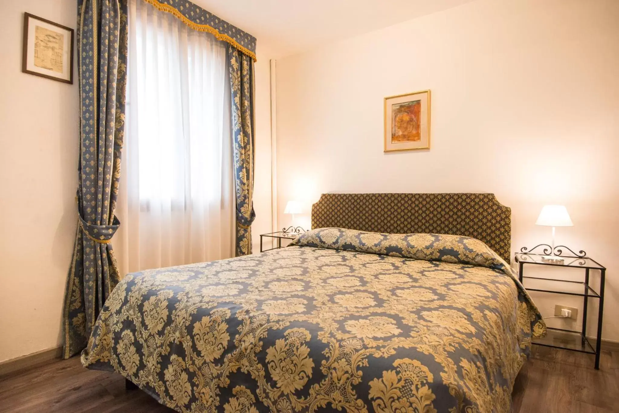 Deluxe Double Room with Terrace in Albergo Casa Peron Deluxe Double Room with Terrace in Albergo Casa Peron
