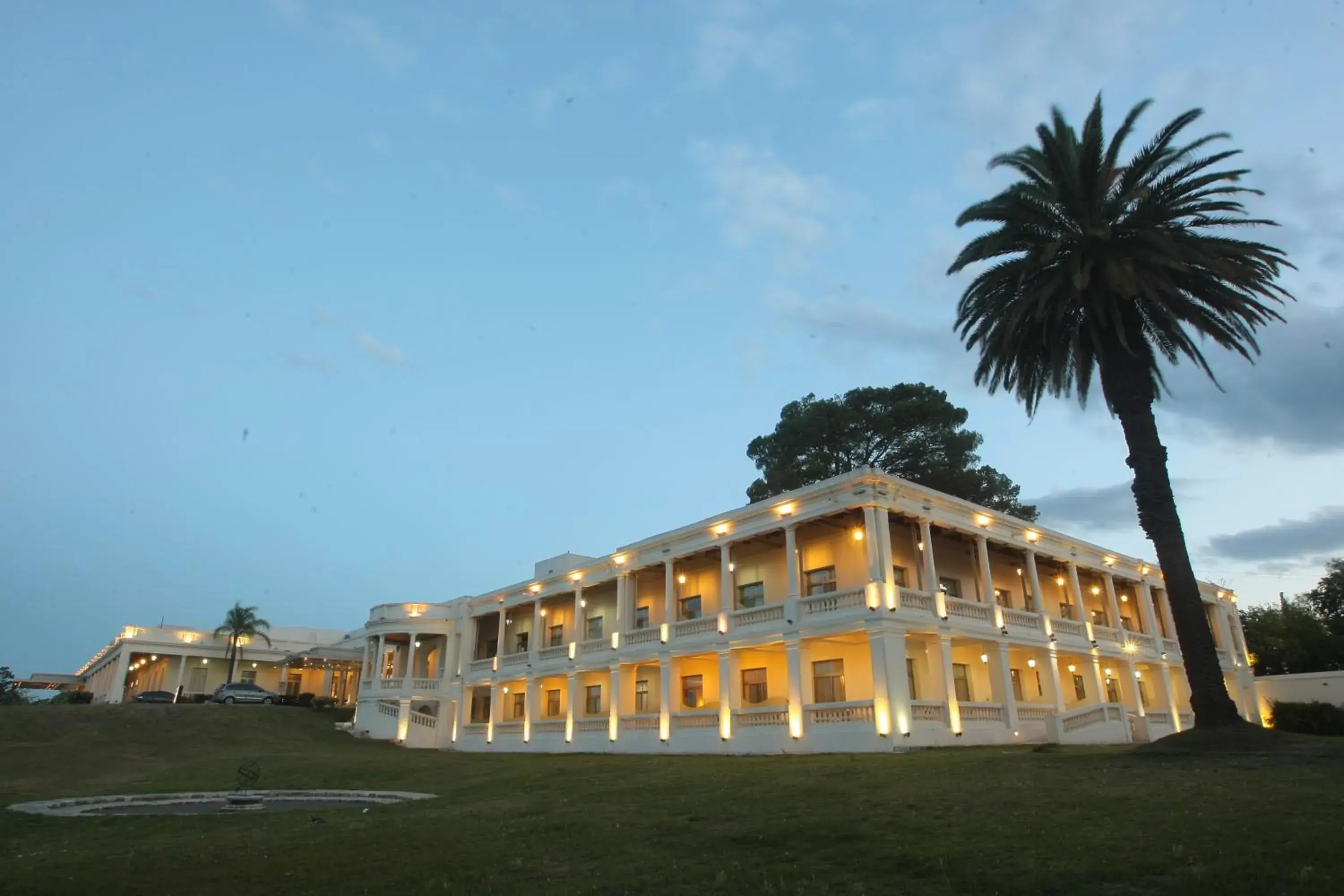 Howard Johnson Sierras Hotel y Casino Alta Gracia Howard Johnson Sierras Hotel y Casino Alta Gracia