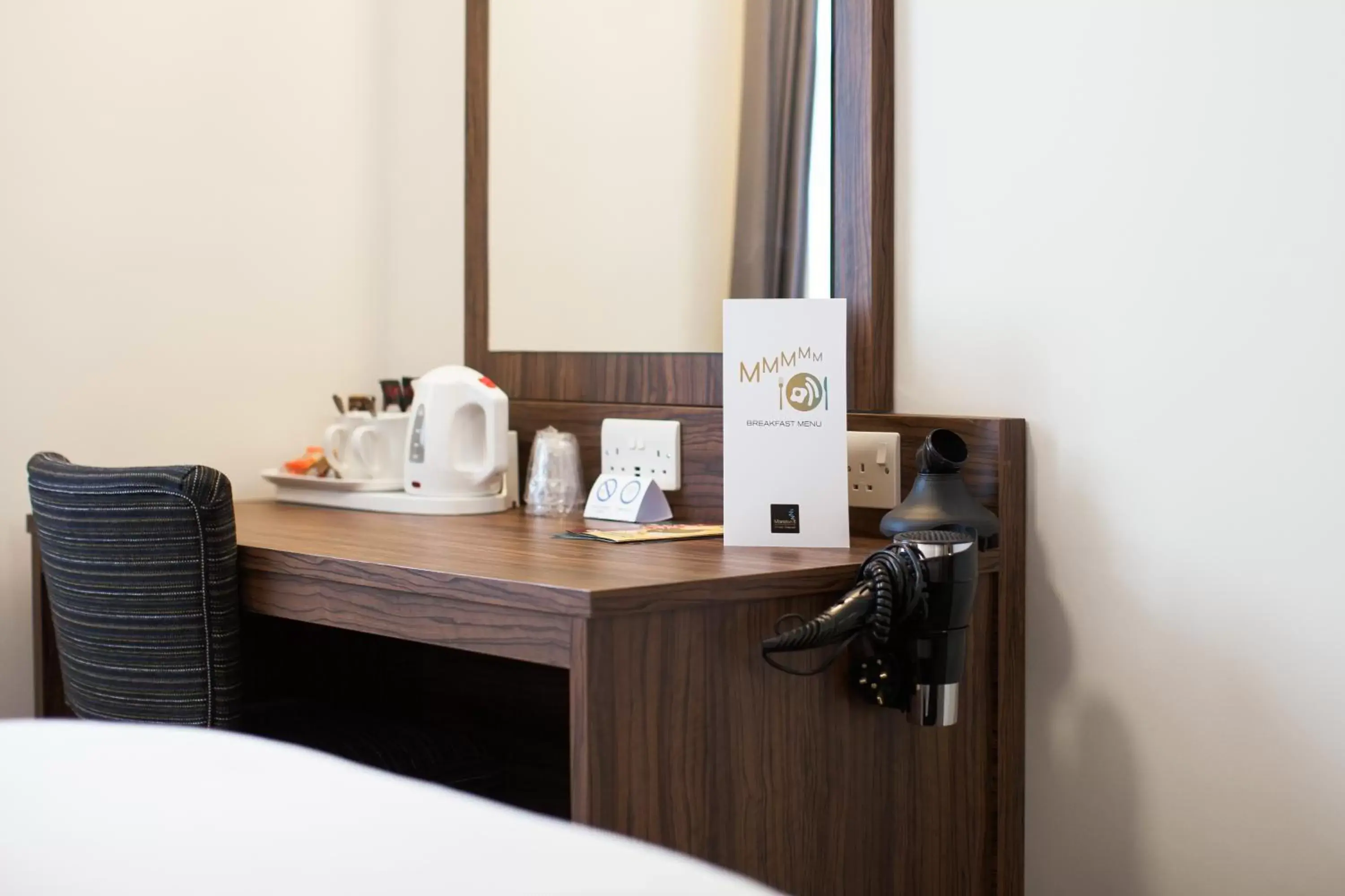 Twin Room in Lobster Pot, Bridlington by Marston's Inn Twin Room in Lobster Pot, Bridlington by Marston's Inn