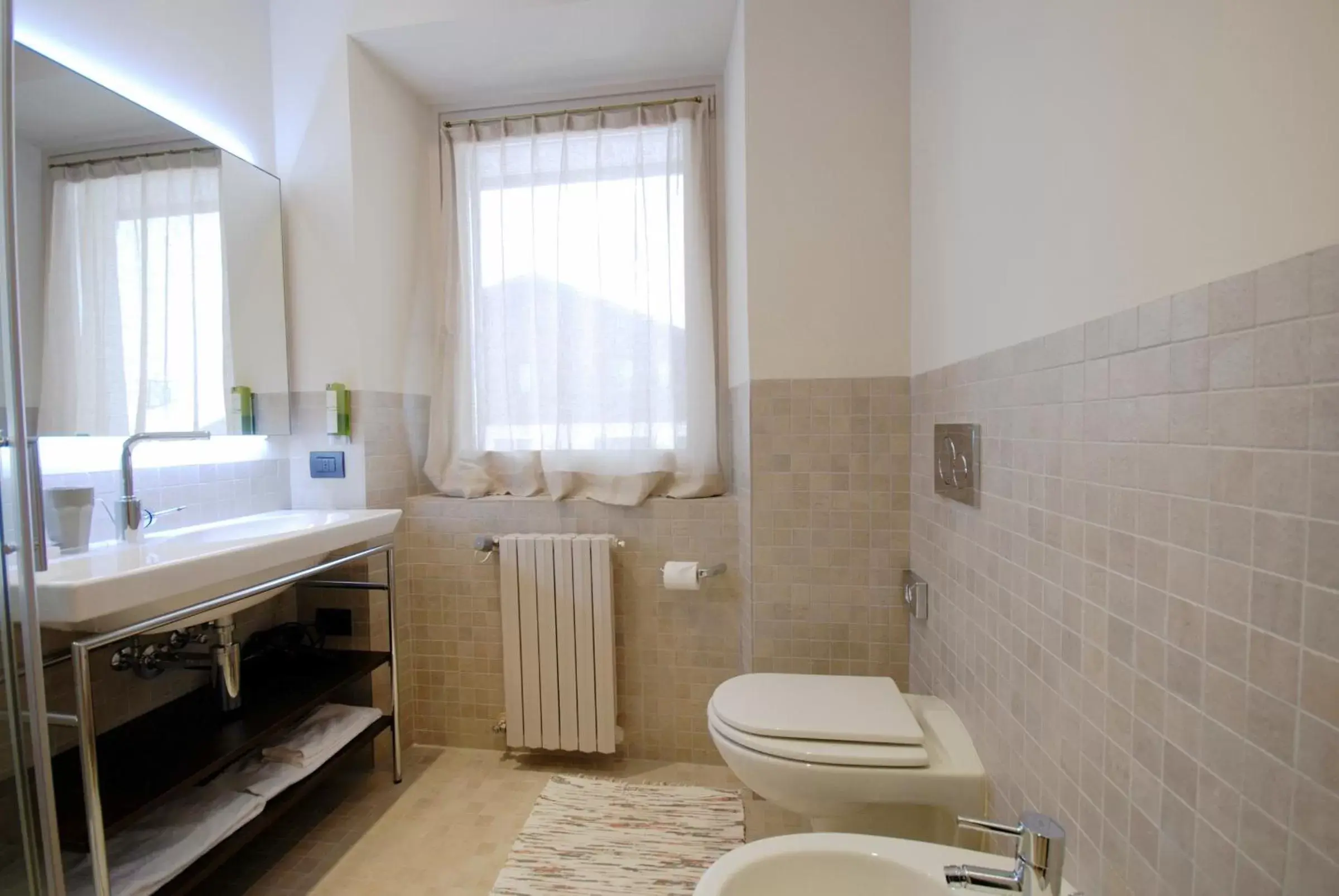 Triple Room with Balcony in La Genzianella Bormio Triple Room with Balcony in La Genzianella Bormio