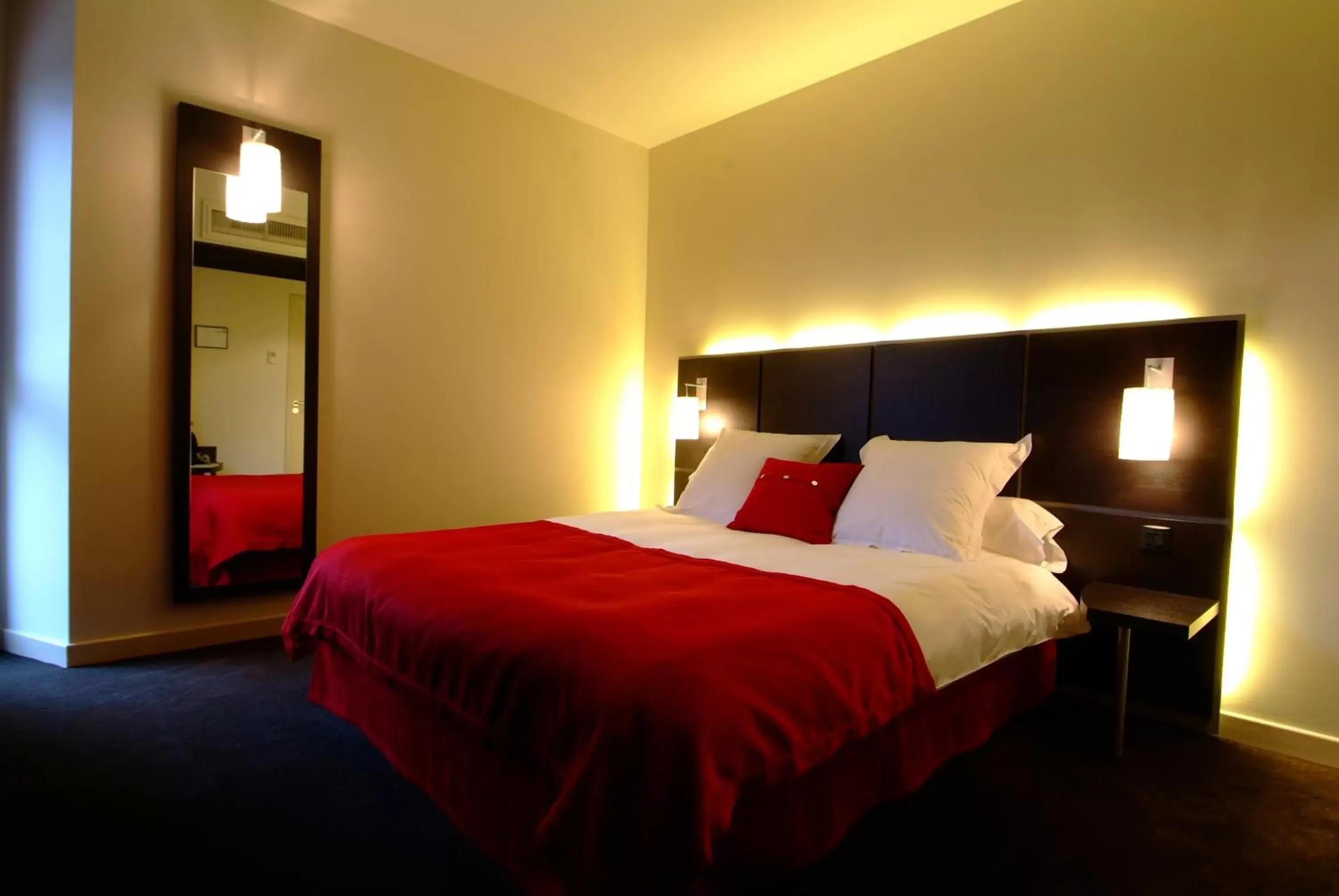 Grand Comfort Double Room in The Originals Boutique, Hôtel Marytel, Montbrison (Inter-Hotel) Grand Comfort Double Room in The Originals Boutique, Hôtel Marytel, Montbrison (Inter-Hotel)