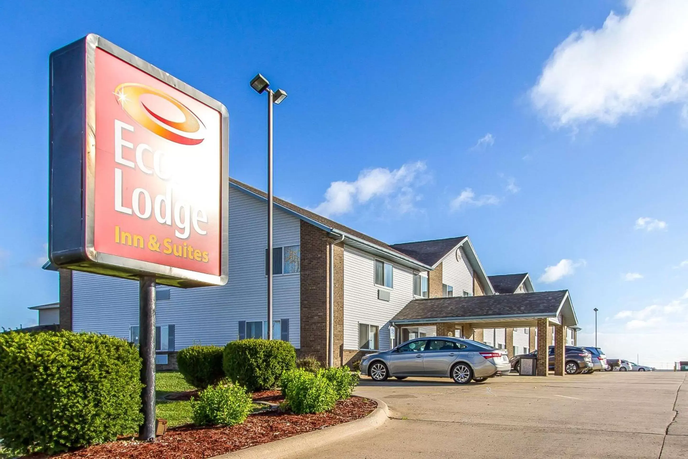 Econo Lodge Inn & Suites Pekin - Peoria Area Econo Lodge Inn & Suites Pekin - Peoria Area
