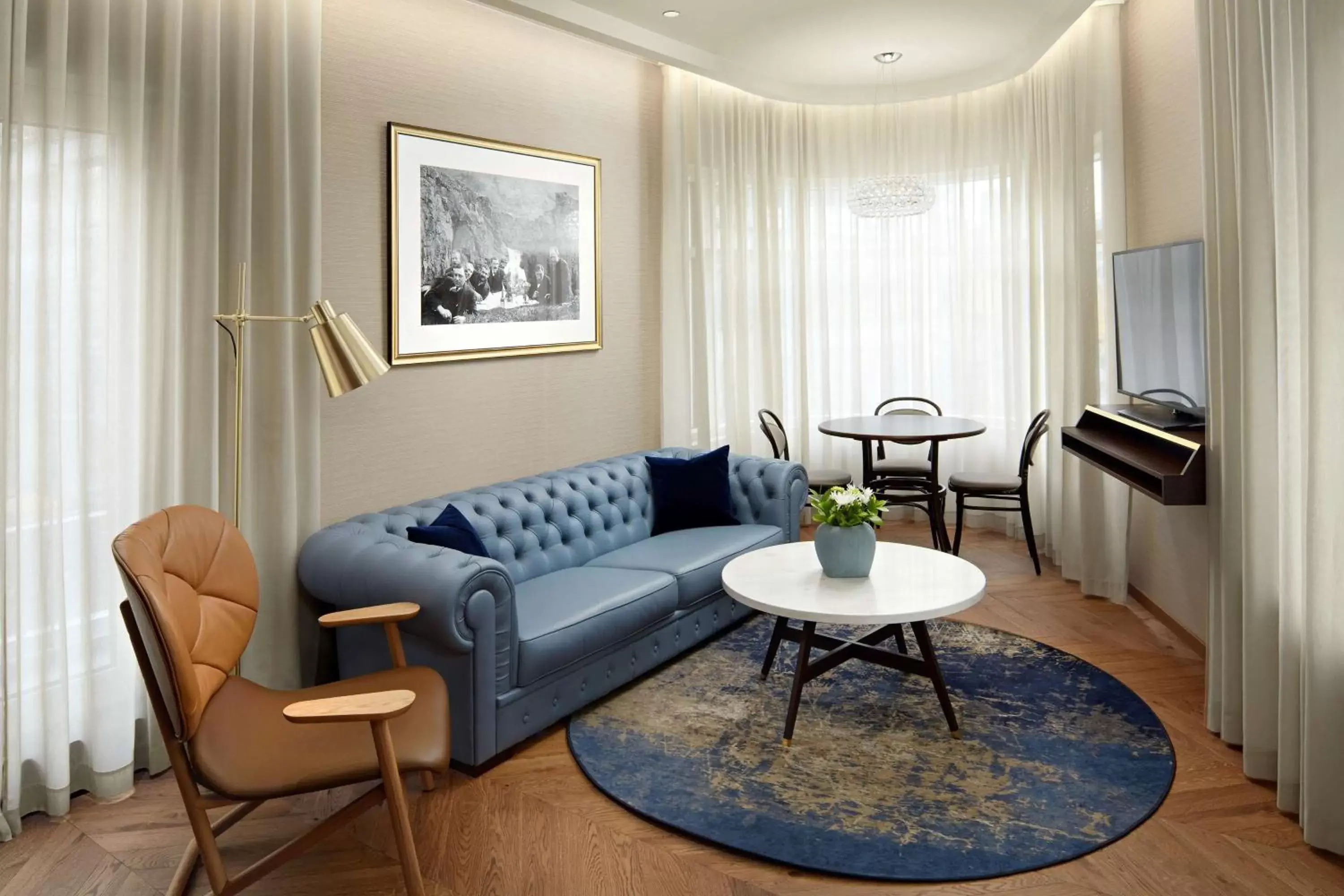 Suite in Reykjavik Konsulat Hotel, Curio Collection By Hilton Suite in Reykjavik Konsulat Hotel, Curio Collection By Hilton