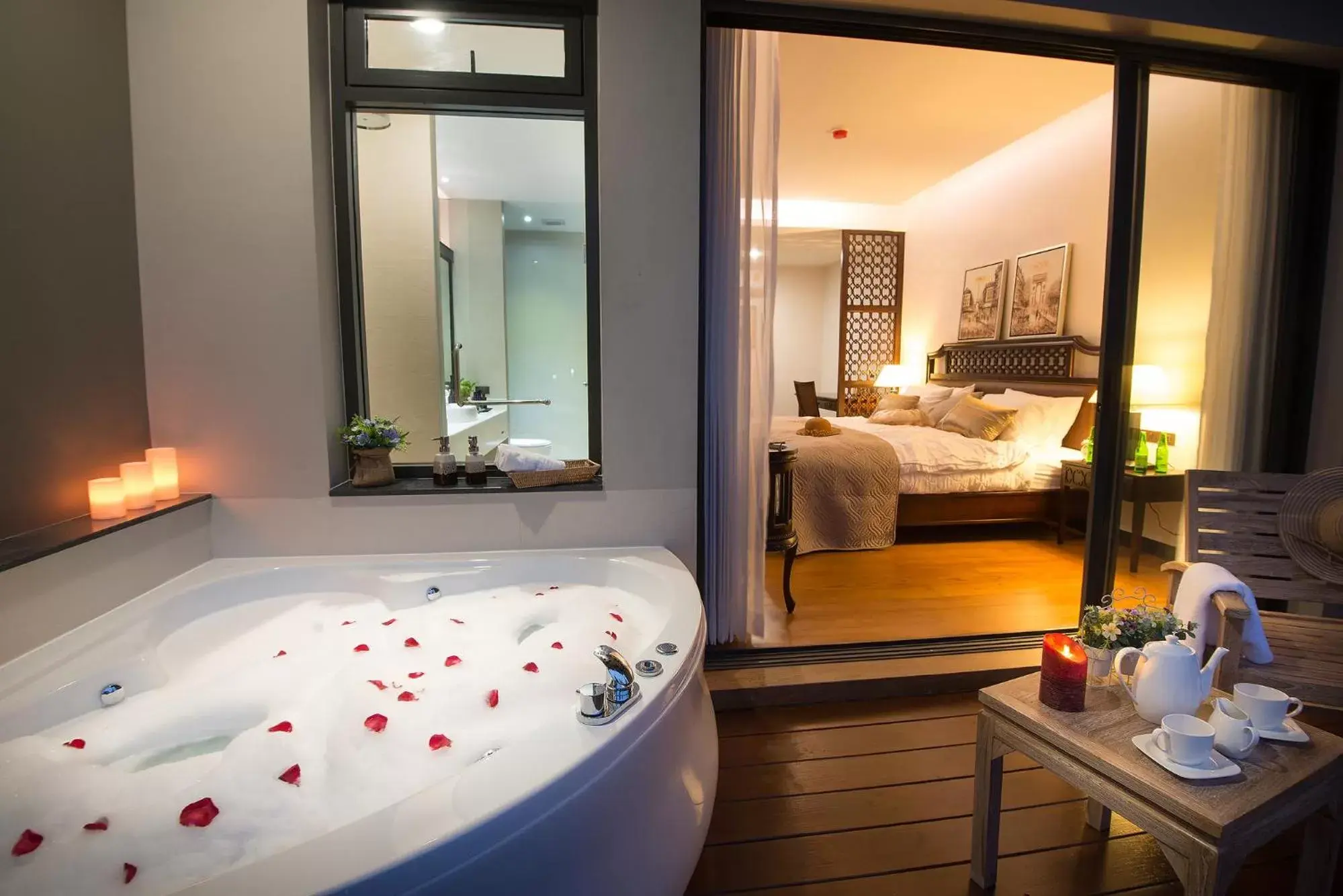 Suite with Private Bath in Rimnaam Klangchan Hotel - SHA Plus Suite with Private Bath in Rimnaam Klangchan Hotel - SHA Plus