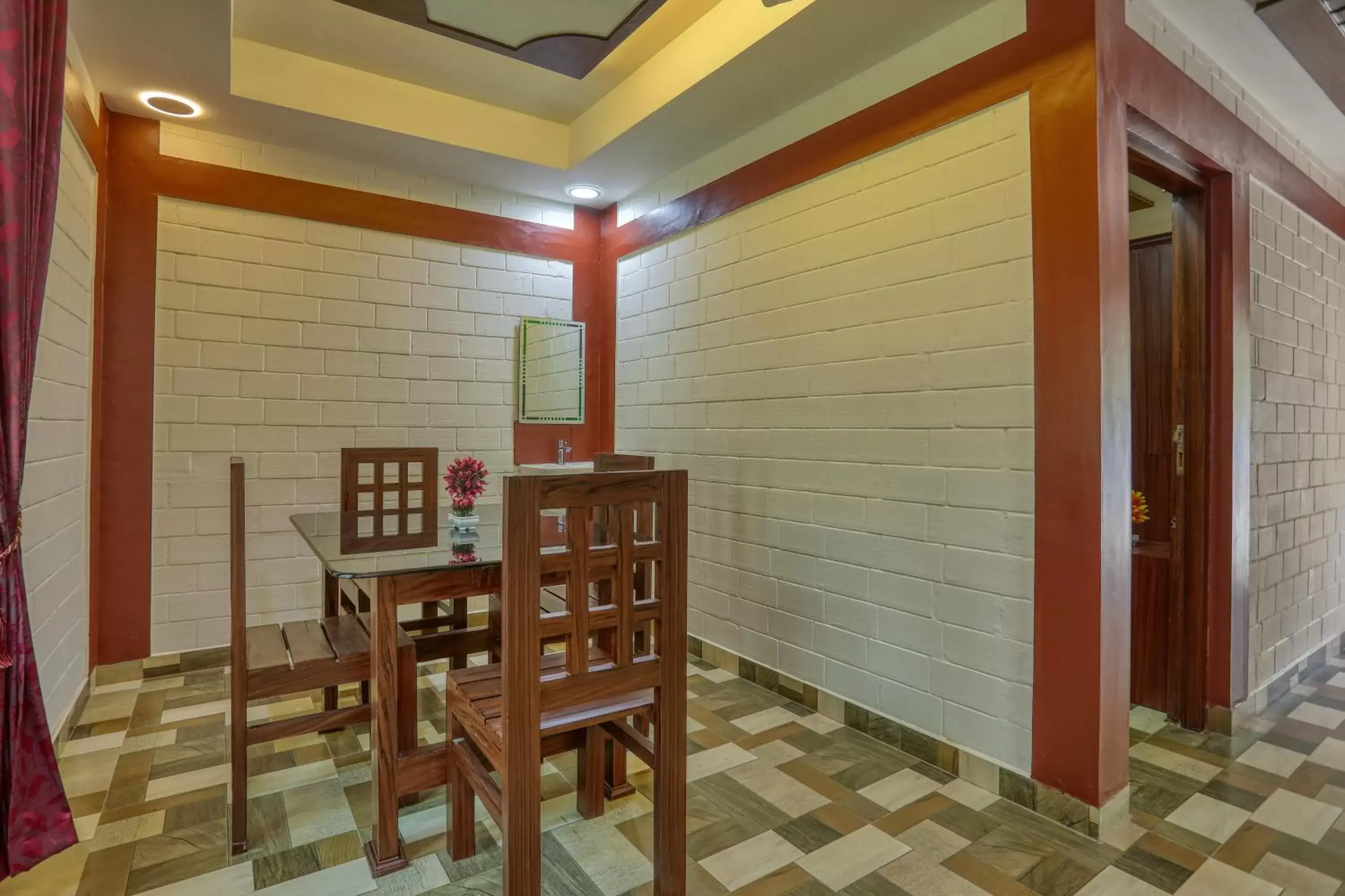 Two-Bedroom Cottage in LEISURE VALLEY BEACH RESORT Two-Bedroom Cottage in LEISURE VALLEY BEACH RESORT