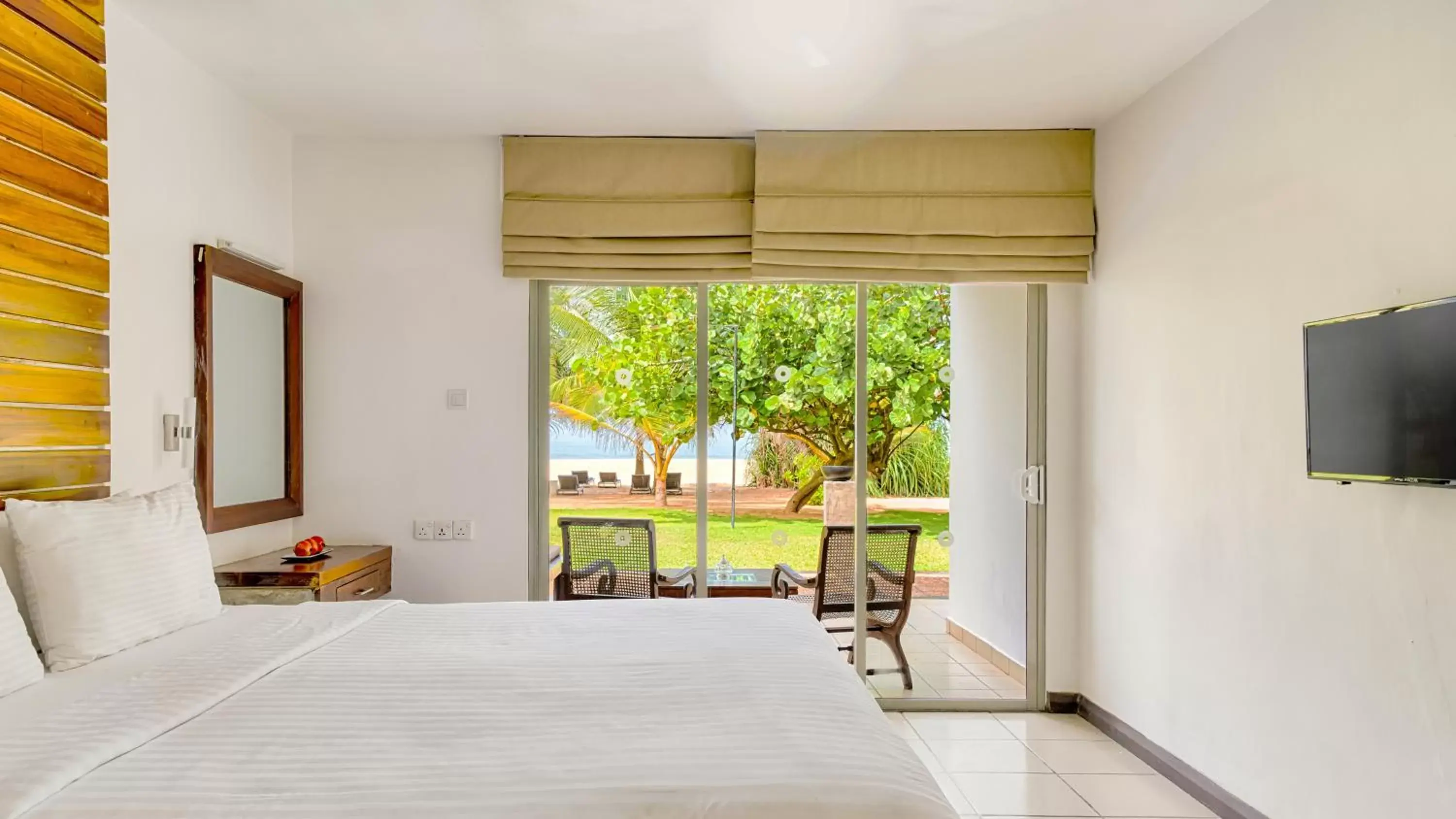 Standard Double Room with Sea View - 15% off on Spa and at Black Coral & Center Point restaurants in Jetwing Sea Standard Double Room with Sea View - 15% off on Spa and at Black Coral & Center Point restaurants in Jetwing Sea