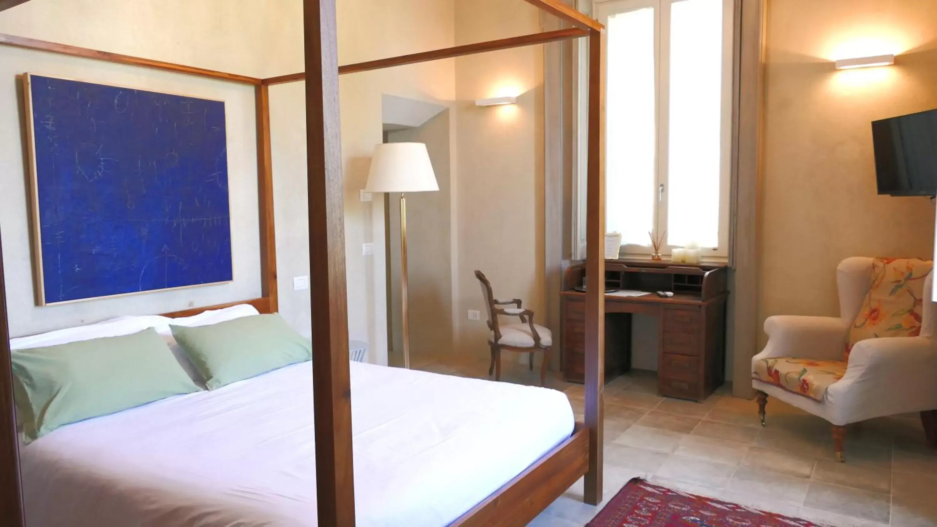 Deluxe Room with Partial Lake View in White Lilac Romantic B&B - Adults only Deluxe Room with Partial Lake View in White Lilac Romantic B&B - Adults only