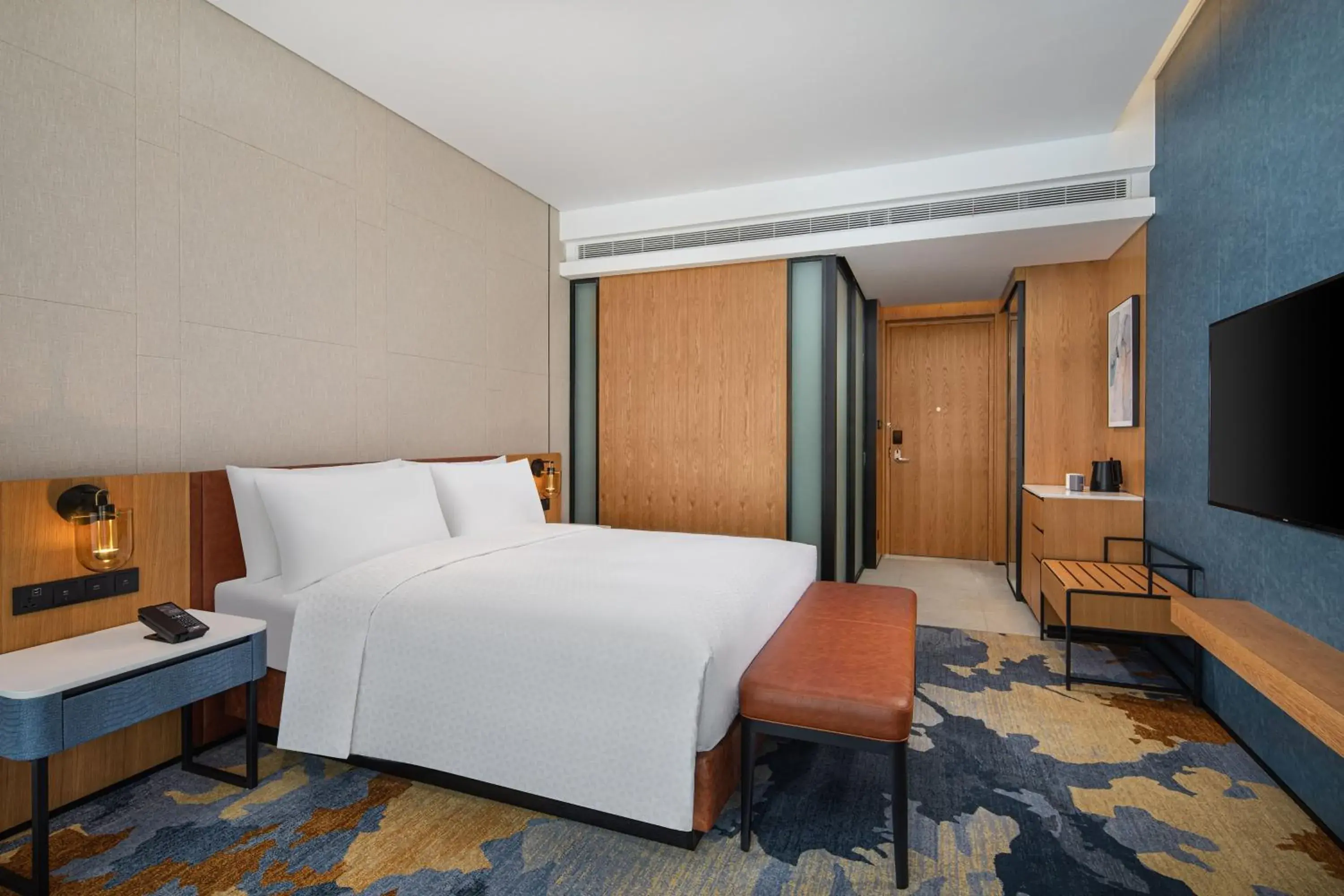 Deluxe King Room in Four Points by Sheraton Shanghai Jiading Deluxe King Room in Four Points by Sheraton Shanghai Jiading