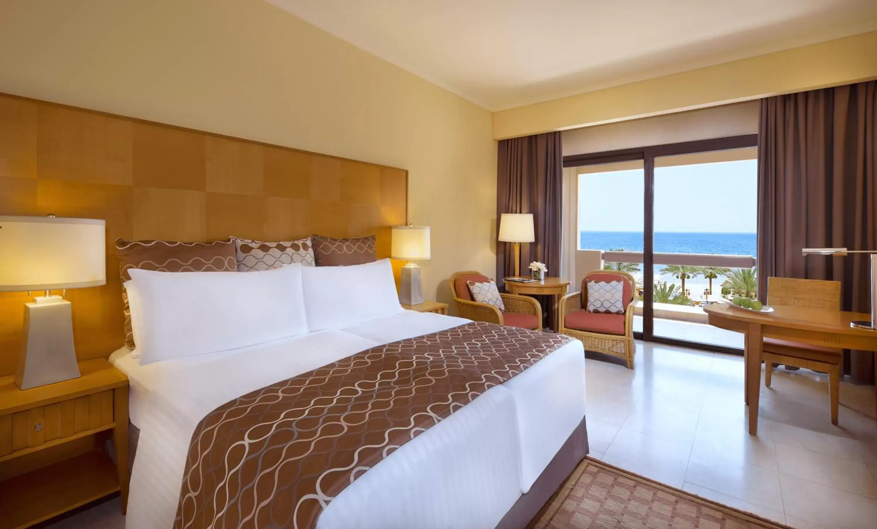 Premium King Room with Sea View - single occupancy in InterContinental Aqaba by IHG Premium King Room with Sea View - single occupancy in InterContinental Aqaba by IHG