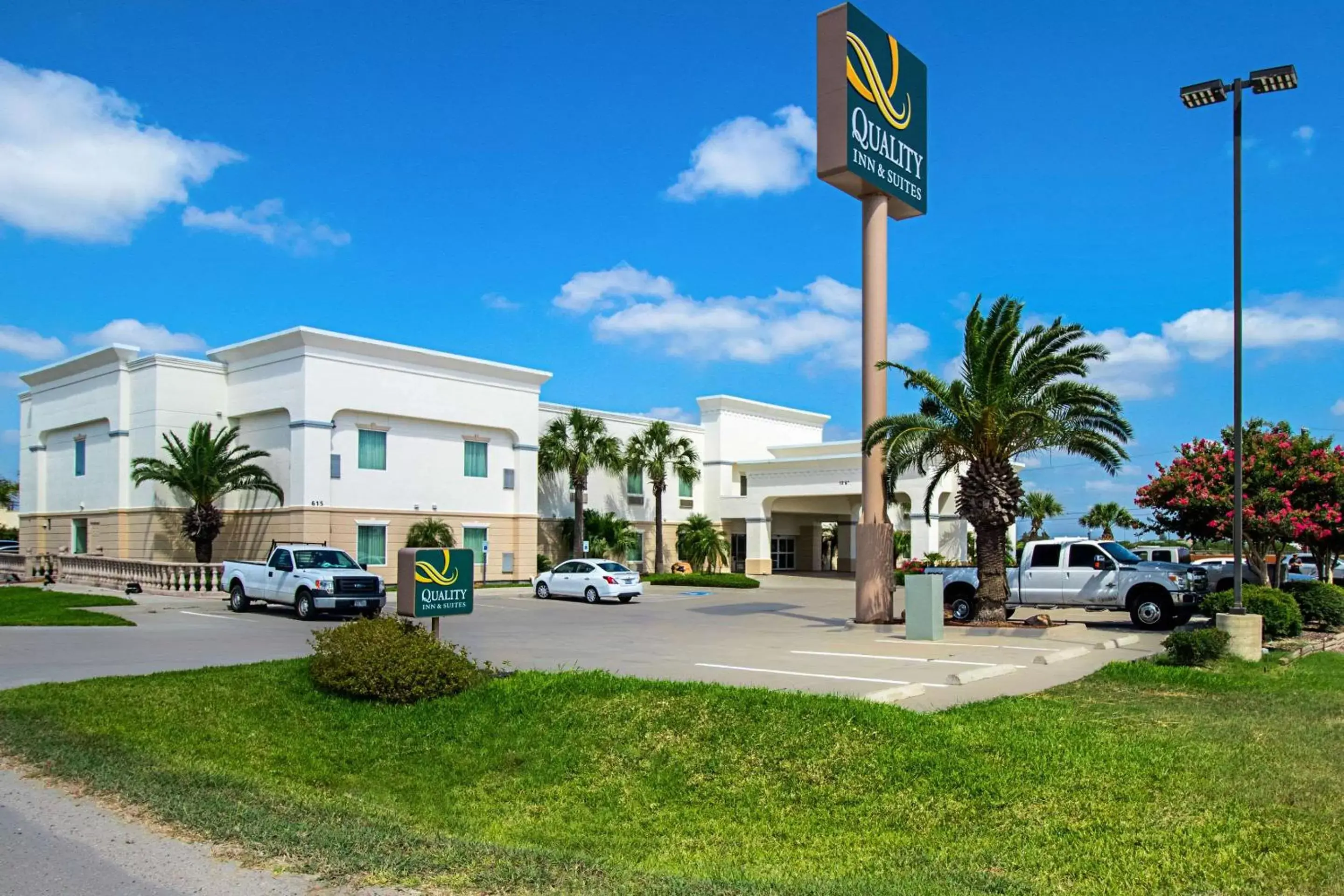 Quality Inn & Suites Quality Inn & Suites
