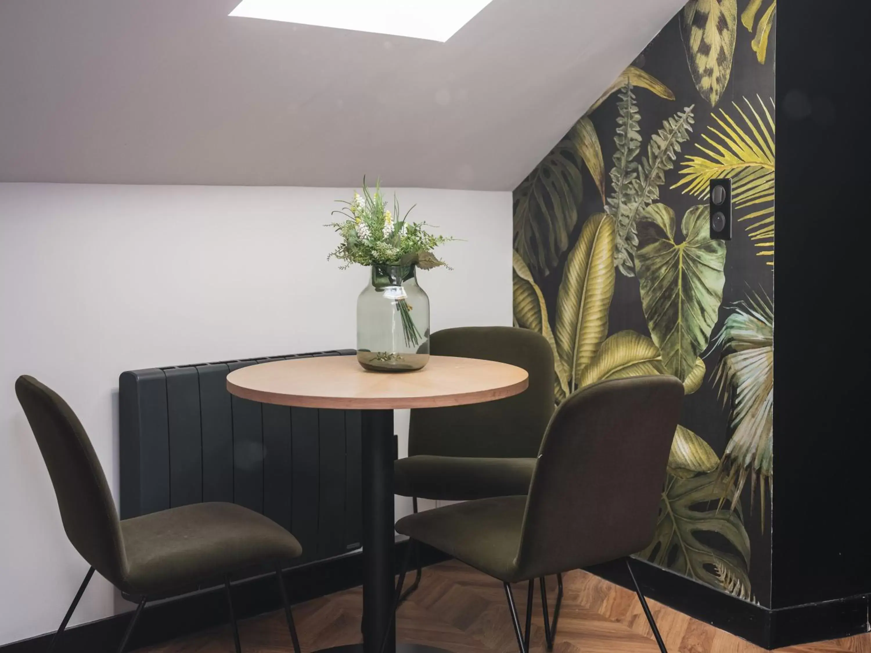 Carthagène - Appartement mansardé 1 chambre proche Place Royale - 115 ft² in Maisons du Monde Hotel & Suites - Nantes Carthagène - Appartement mansardé 1 chambre proche Place Royale - 115 ft² in Maisons du Monde Hotel & Suites - Nantes