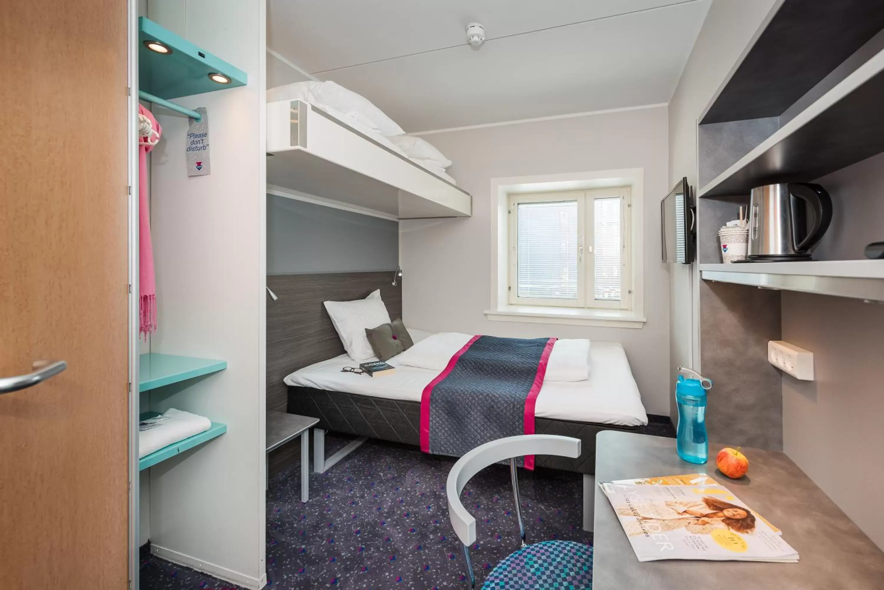 Standard Queen Room in Cabinn Odense Standard Queen Room in Cabinn Odense