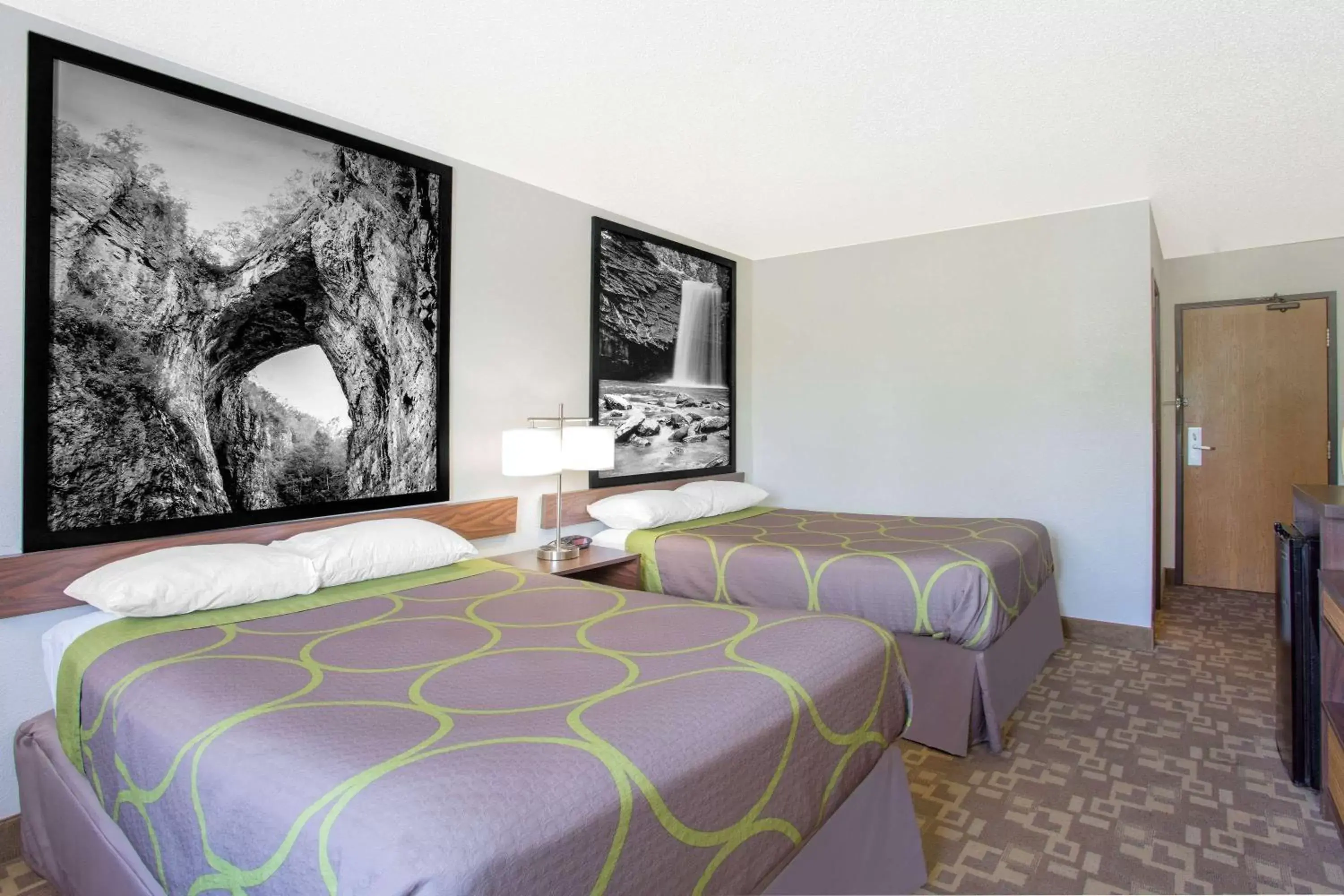 Double Room with Two Double Beds - Smoking in Super 8 by Wyndham Appomattox VA Double Room with Two Double Beds - Smoking in Super 8 by Wyndham Appomattox VA