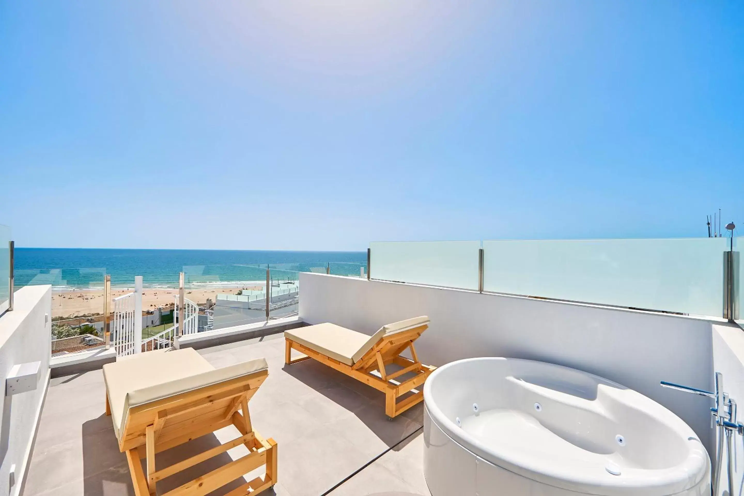 Style Double Room with Sea View and Private Terrace with Hot Tub (2 Adults) in FERGUS Conil Park Style Double Room with Sea View and Private Terrace with Hot Tub (2 Adults) in FERGUS Conil Park