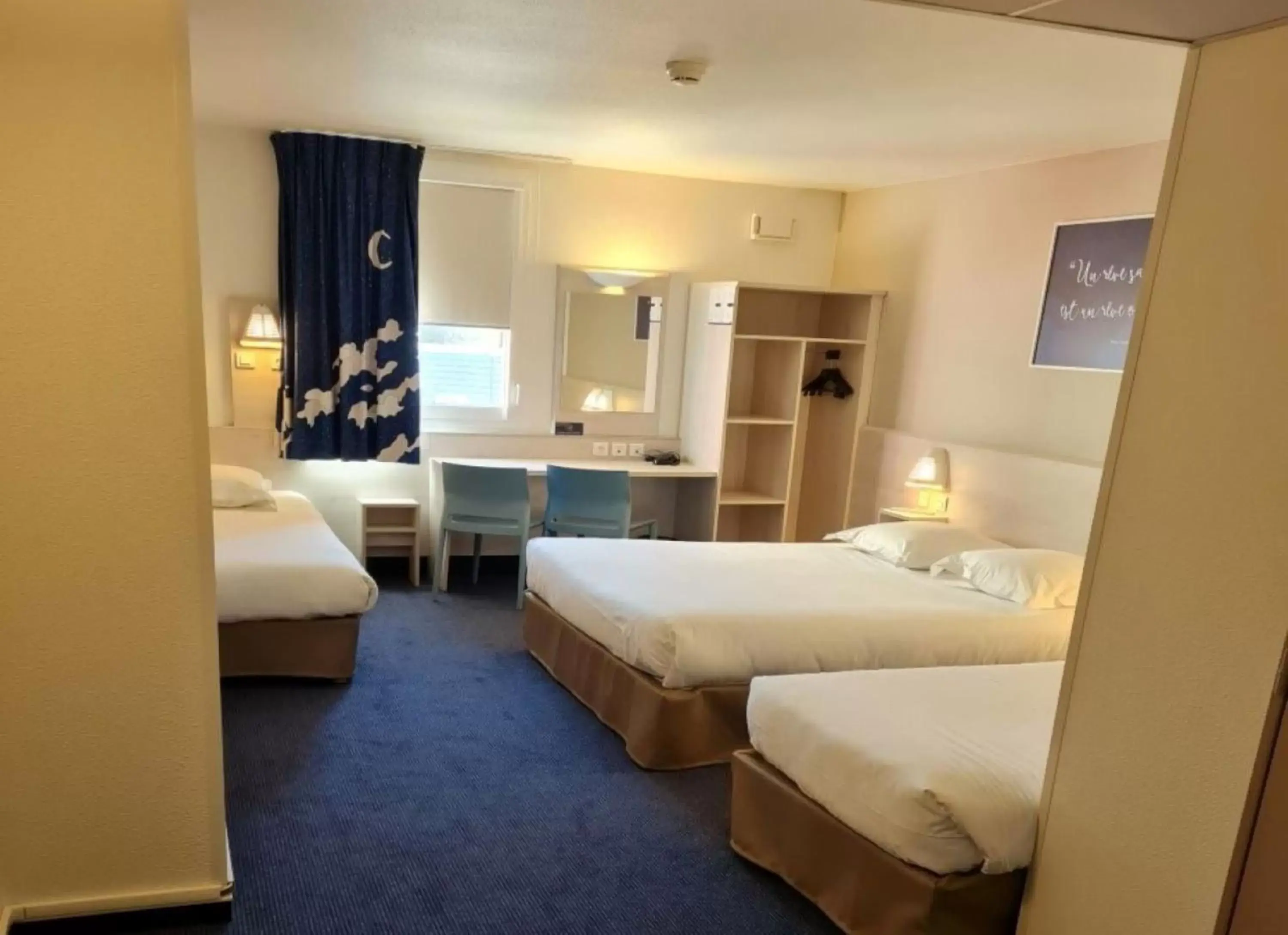 Family Room in ACE Hôtel Bordeaux Carbon Blanc Family Room in ACE Hôtel Bordeaux Carbon Blanc