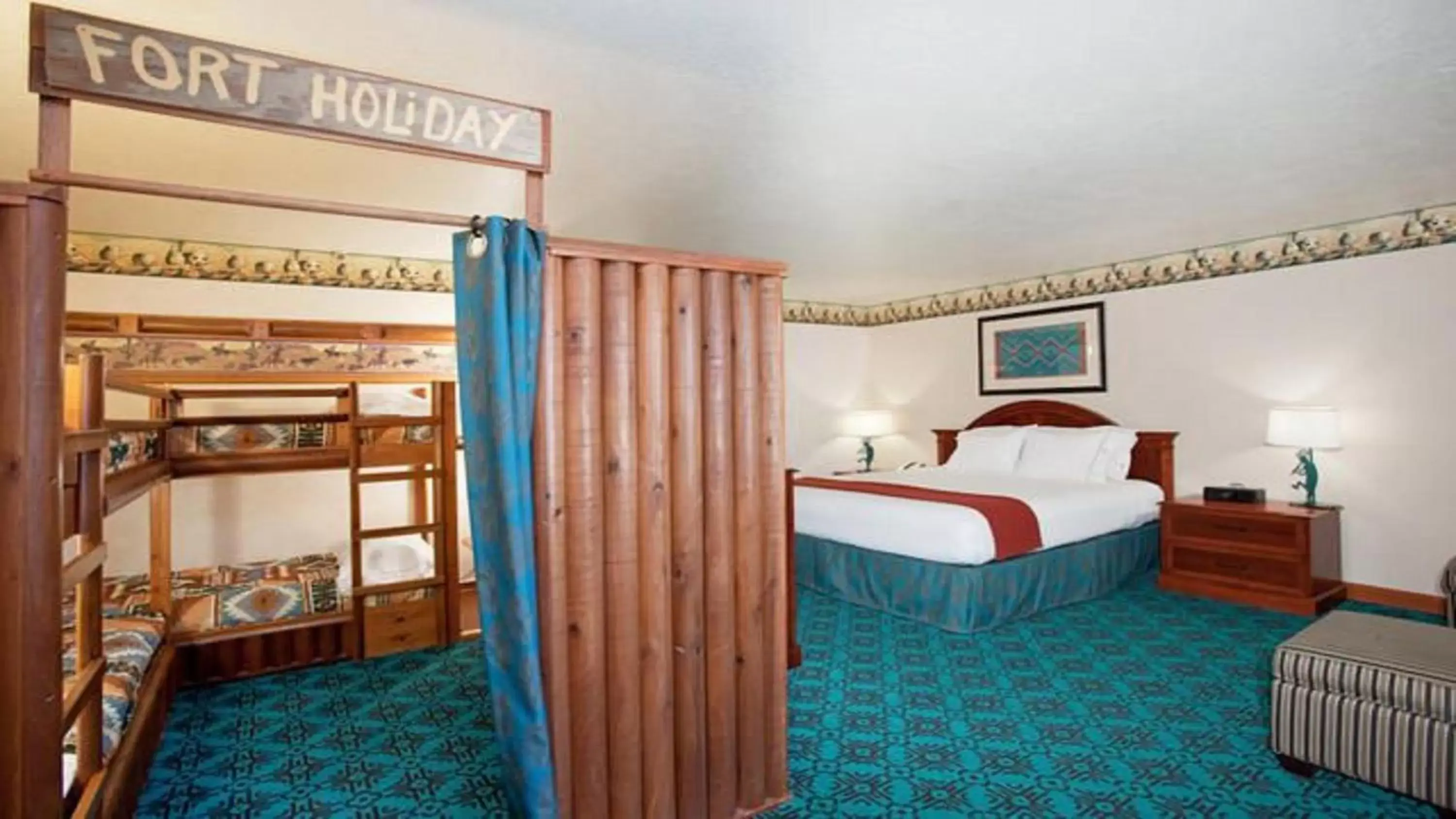 Suite with One King and Two Bunk Beds in Holiday Inn Express Mesa Verde-Cortez by IHG Suite with One King and Two Bunk Beds in Holiday Inn Express Mesa Verde-Cortez by IHG