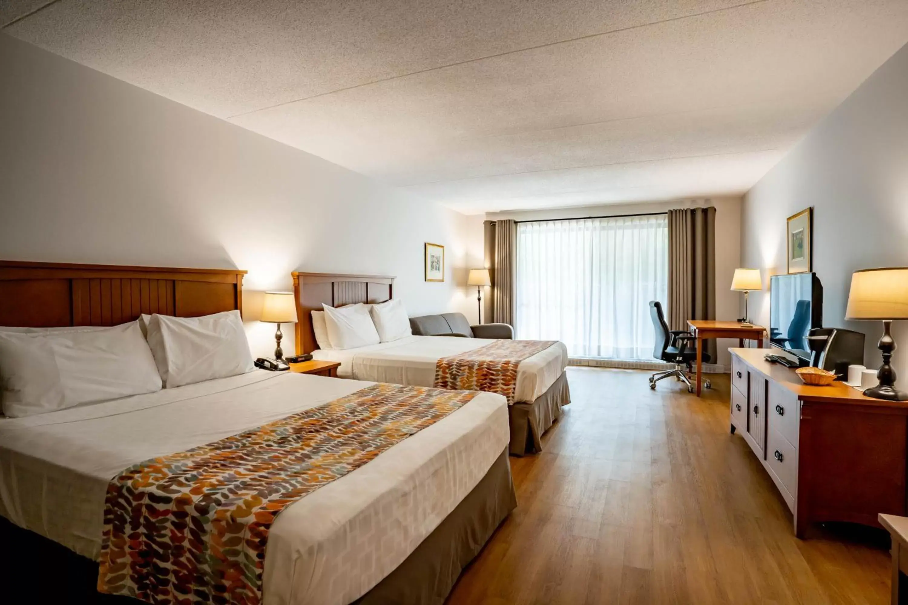 Family Room in Hôtel Chéribourg Family Room in Hôtel Chéribourg