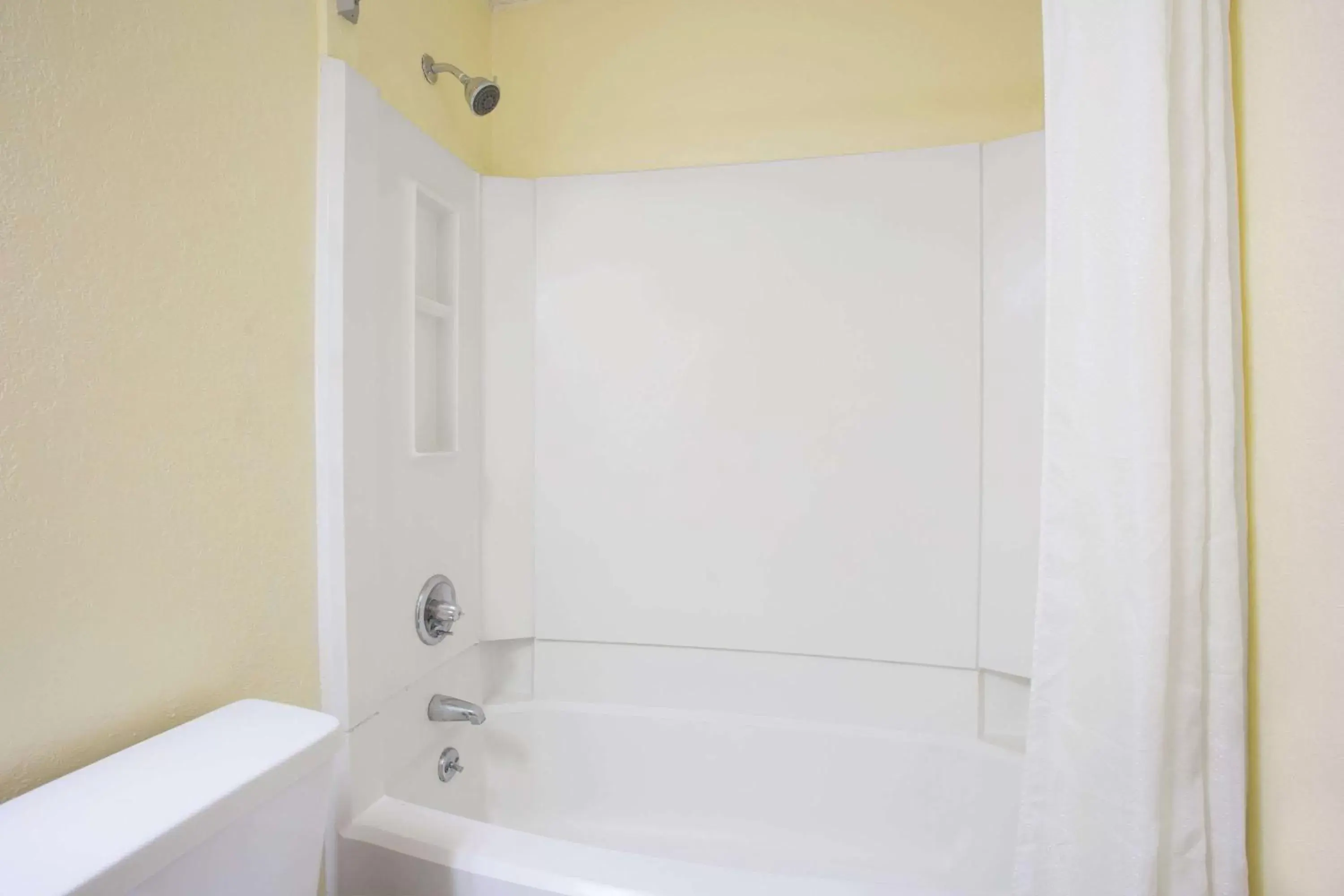 King Room - Smoking in Super 8 by Wyndham Warner Robins King Room - Smoking in Super 8 by Wyndham Warner Robins