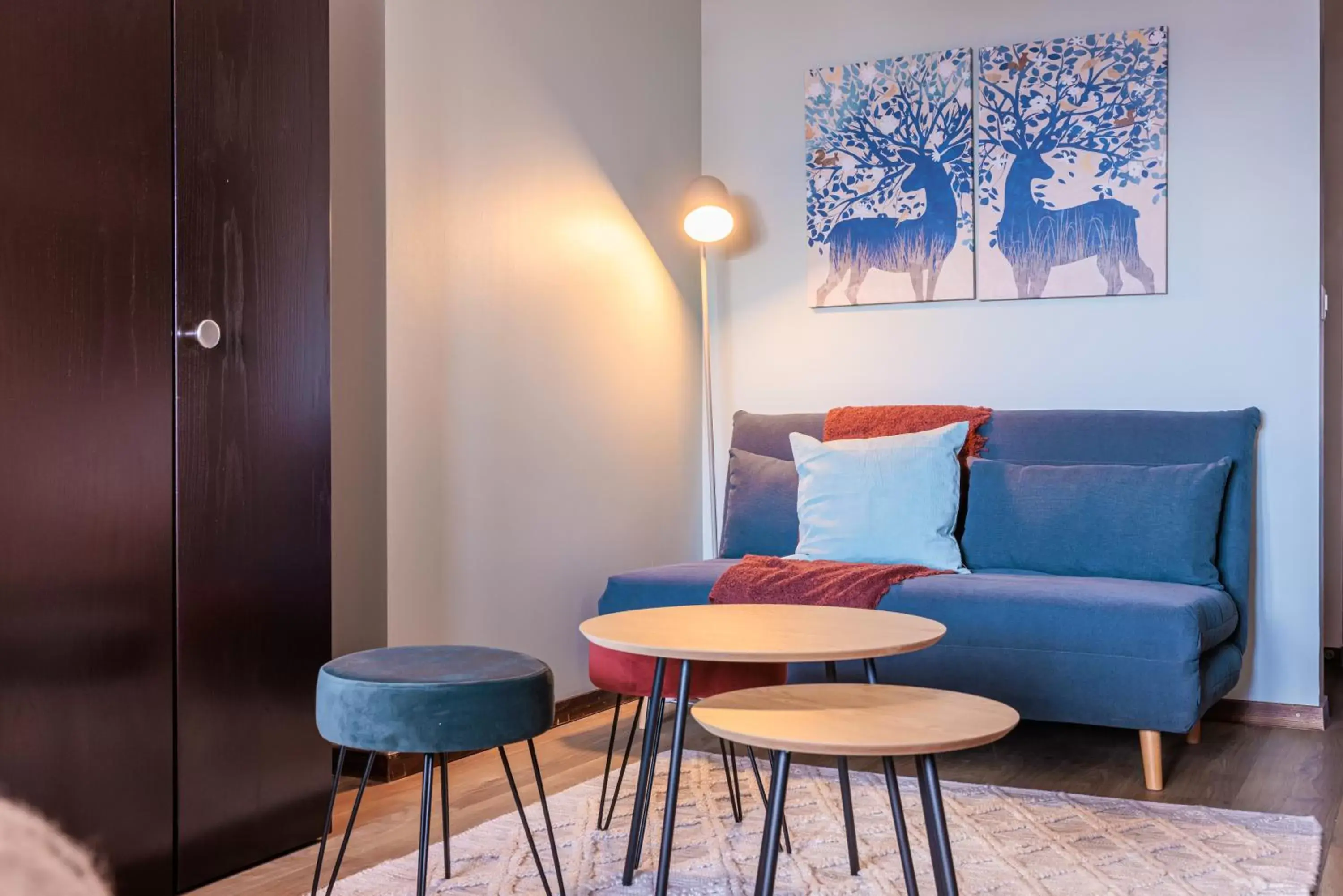 Quadruple Room with Balcony in No 8 Bed & Bar Quadruple Room with Balcony in No 8 Bed & Bar