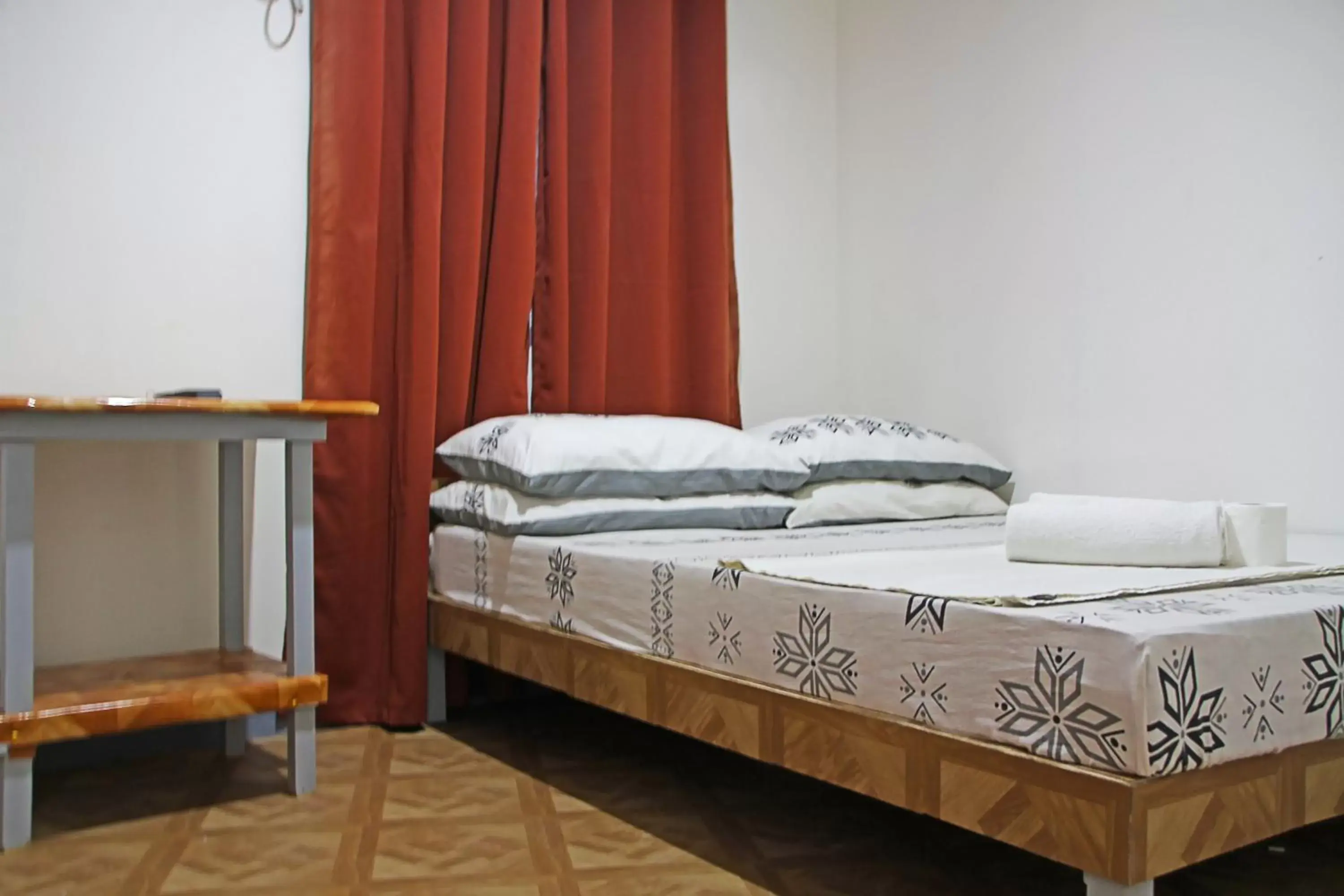 Double Room with Bathroom in Mario's Travellers Inn Double Room with Bathroom in Mario's Travellers Inn