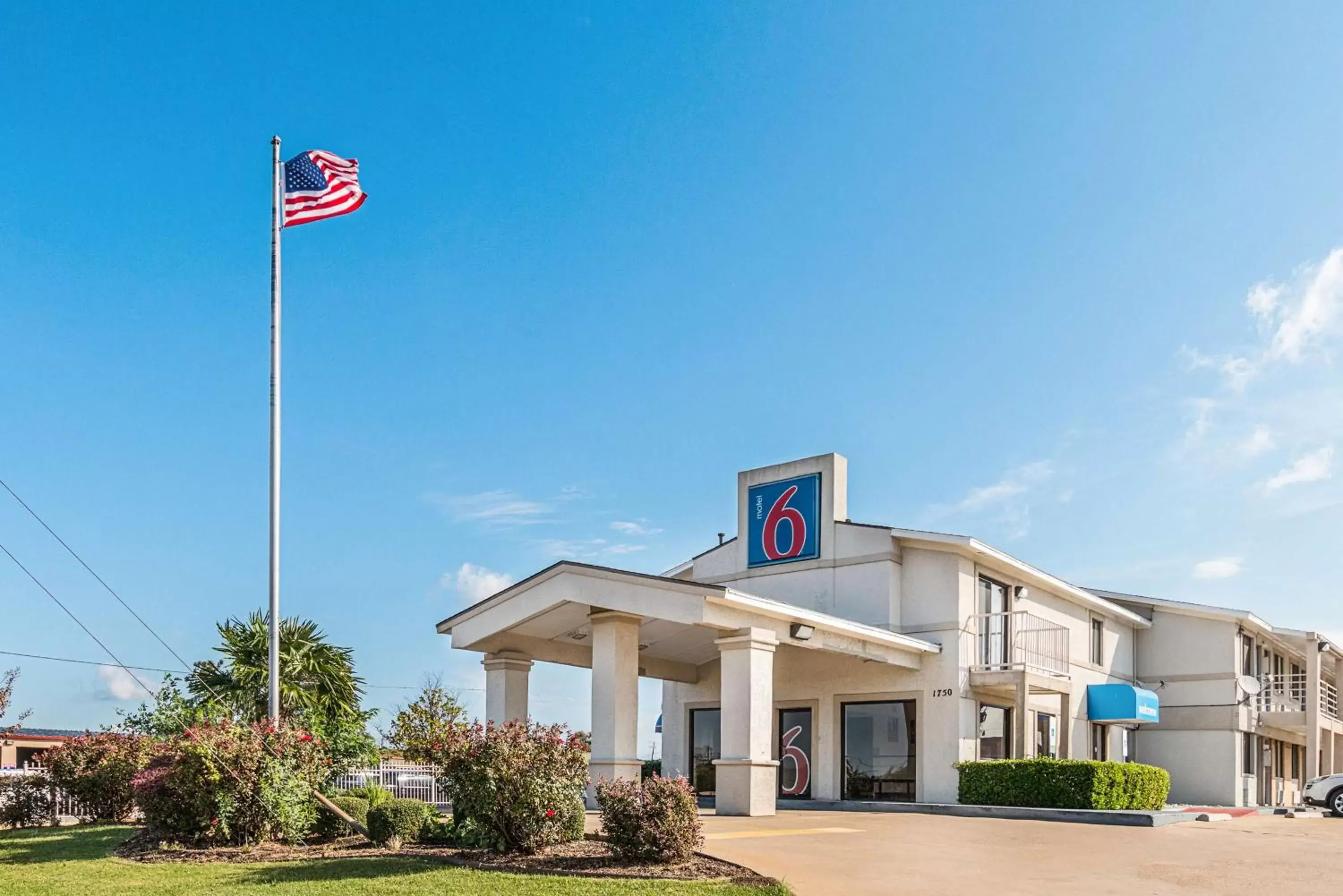 Motel 6-Lancaster, TX - DeSoto - Lancaster Motel 6-Lancaster, TX - DeSoto - Lancaster