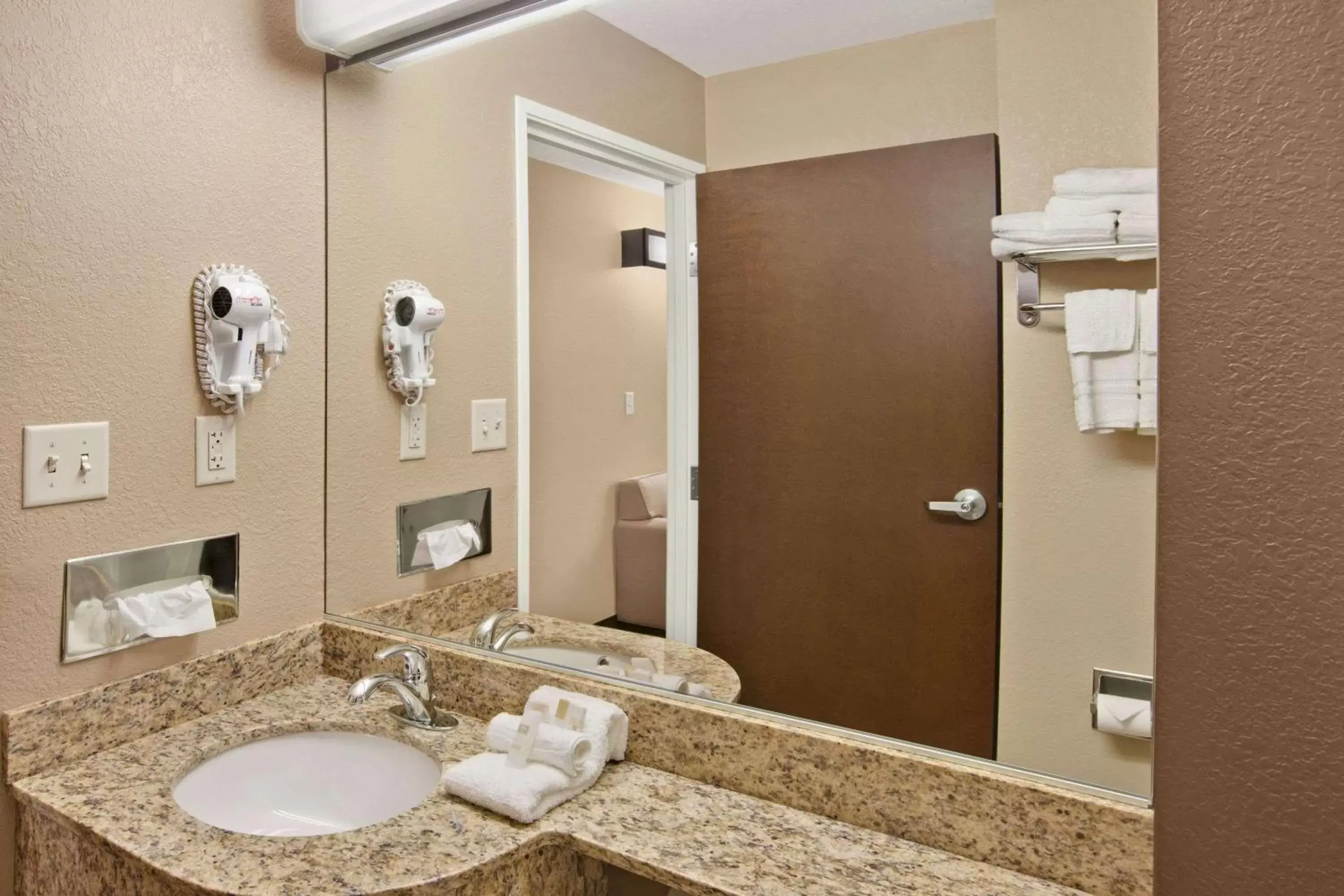 Queen Room - Disability Access/Non-Smoking in Microtel Inn & Suites-Sayre, PA Queen Room - Disability Access/Non-Smoking in Microtel Inn & Suites-Sayre, PA