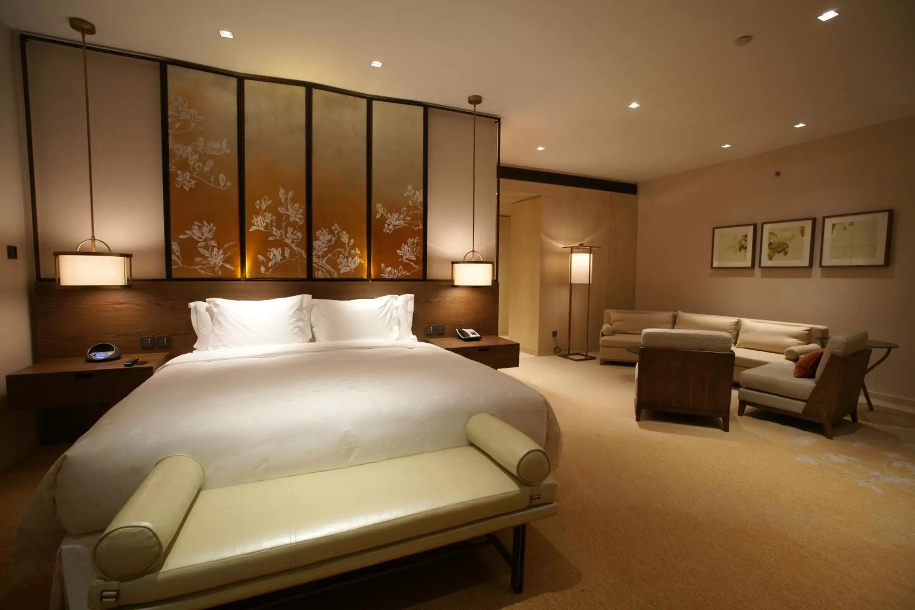 HUALUXE Shanghai Twelve At Hengshan HUALUXE Shanghai Twelve At Hengshan