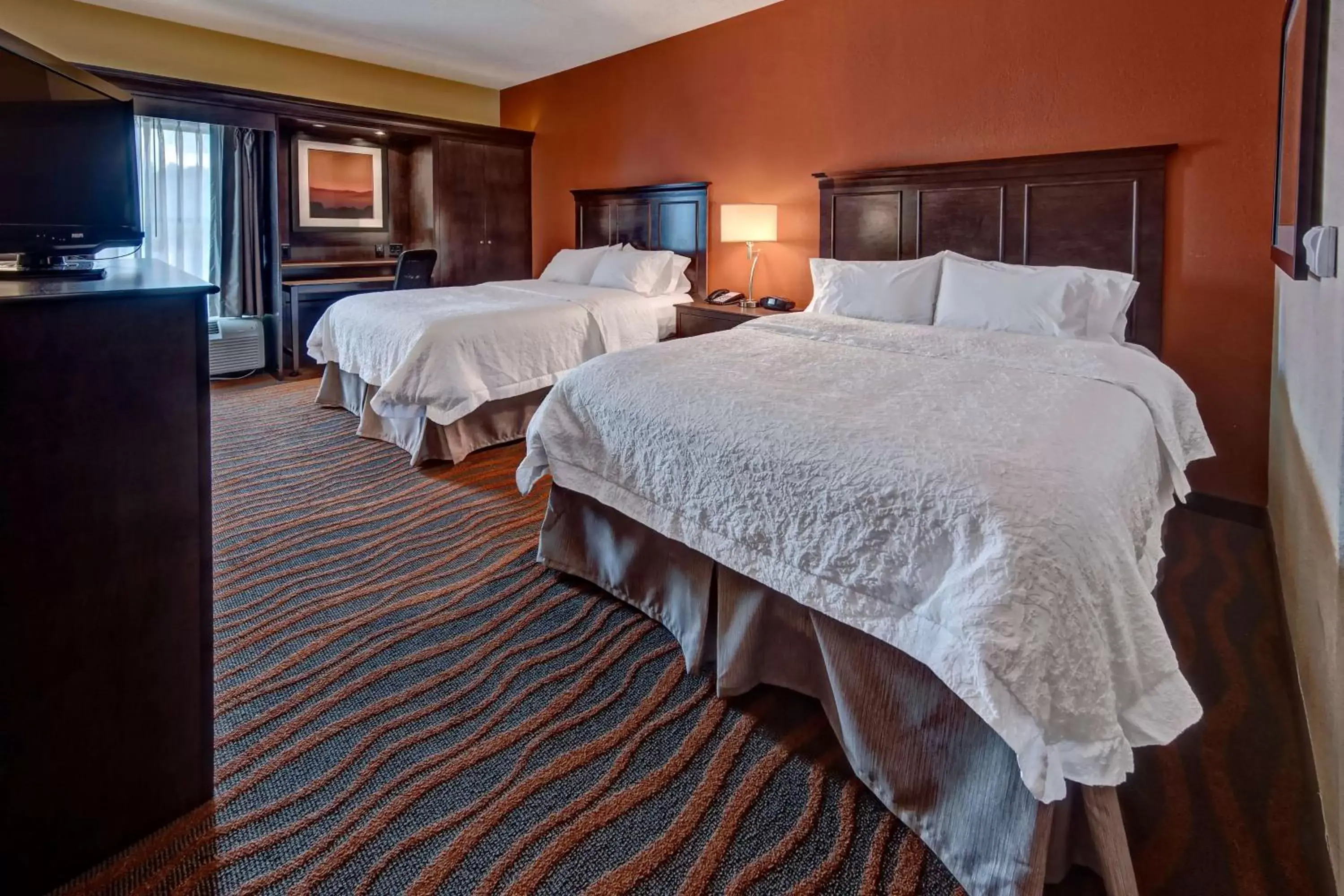 Queen Room with Two Queen Beds - Hearing Access/Non-Smoking in Hampton Inn Clarksville Queen Room with Two Queen Beds - Hearing Access/Non-Smoking in Hampton Inn Clarksville