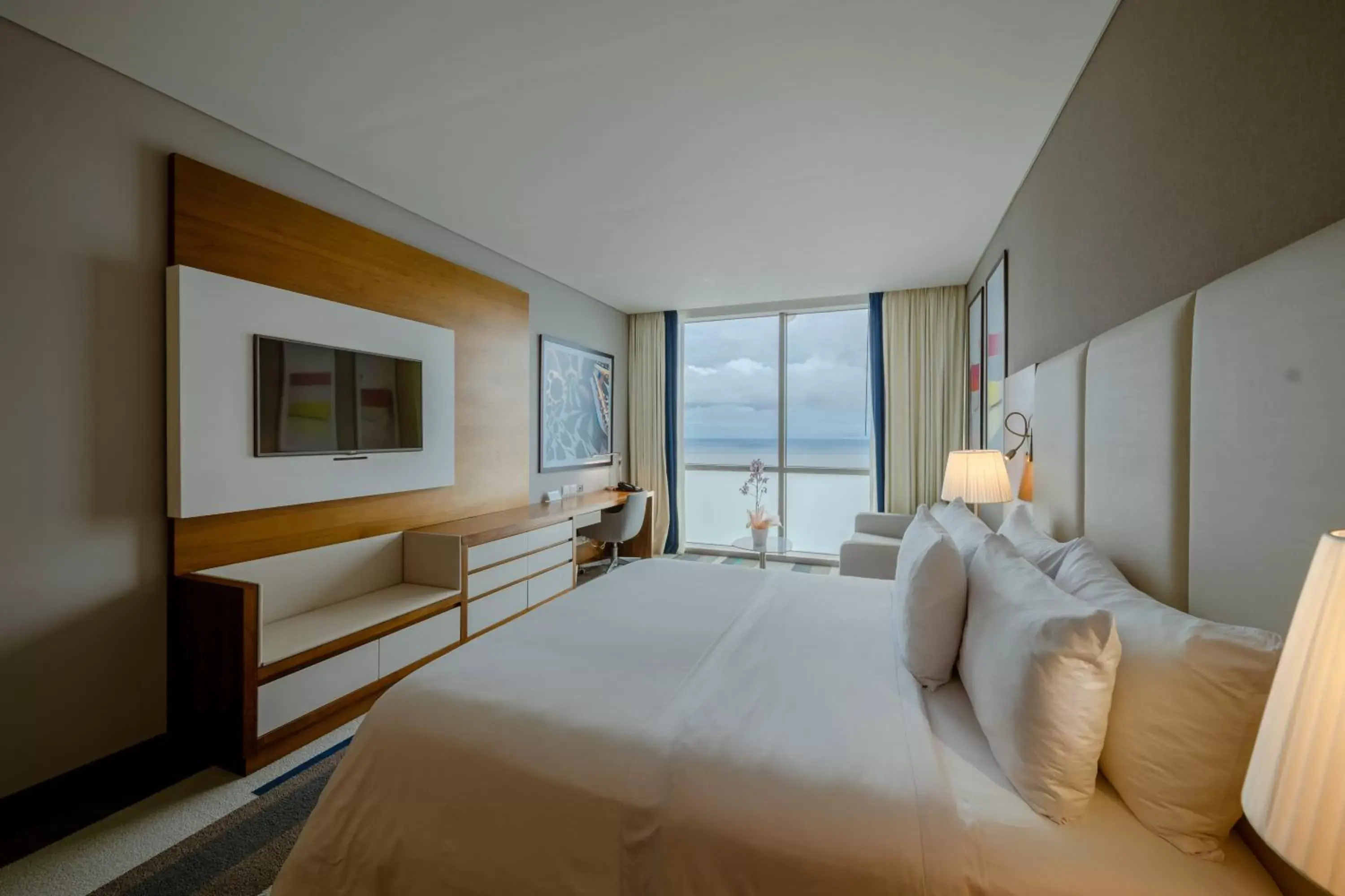 Classic King Room with Ocean View in Hotel InterContinental Cartagena by IHG Classic King Room with Ocean View in Hotel InterContinental Cartagena by IHG