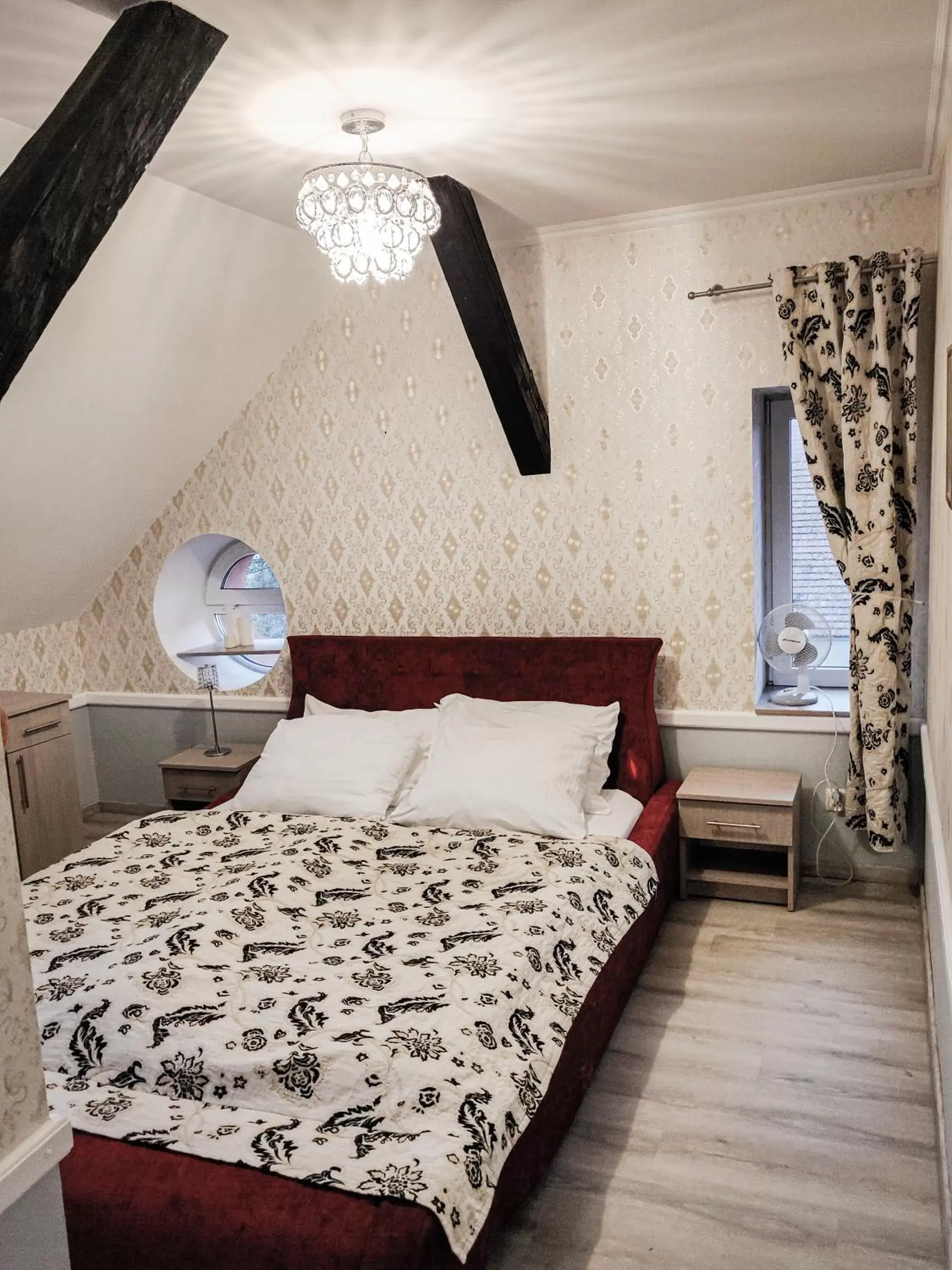 Dom Weselny Pod Kasztanem Dom Weselny Pod Kasztanem