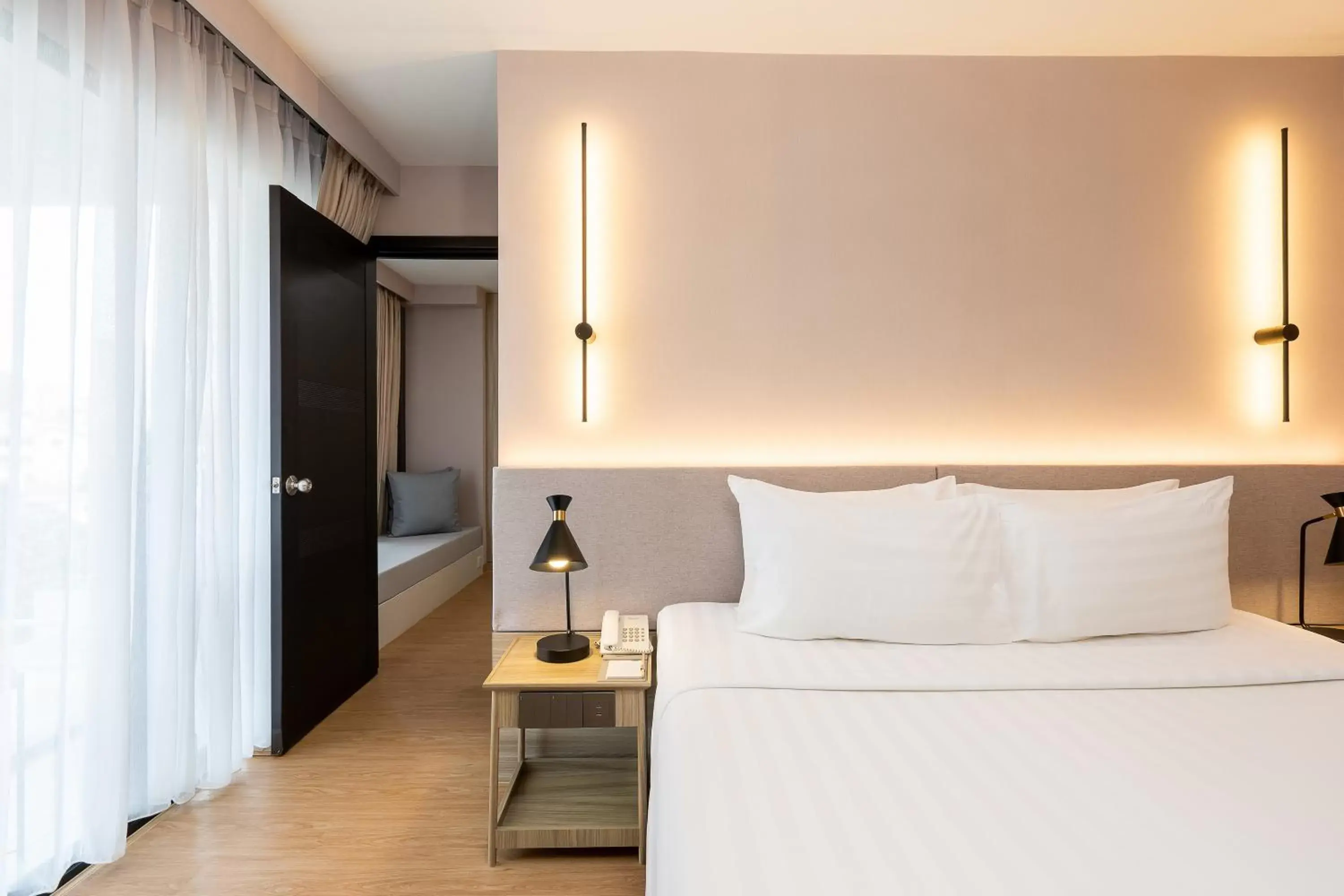 Grand Corner Suite in Aster Hotel and Residence by At Mind Grand Corner Suite in Aster Hotel and Residence by At Mind