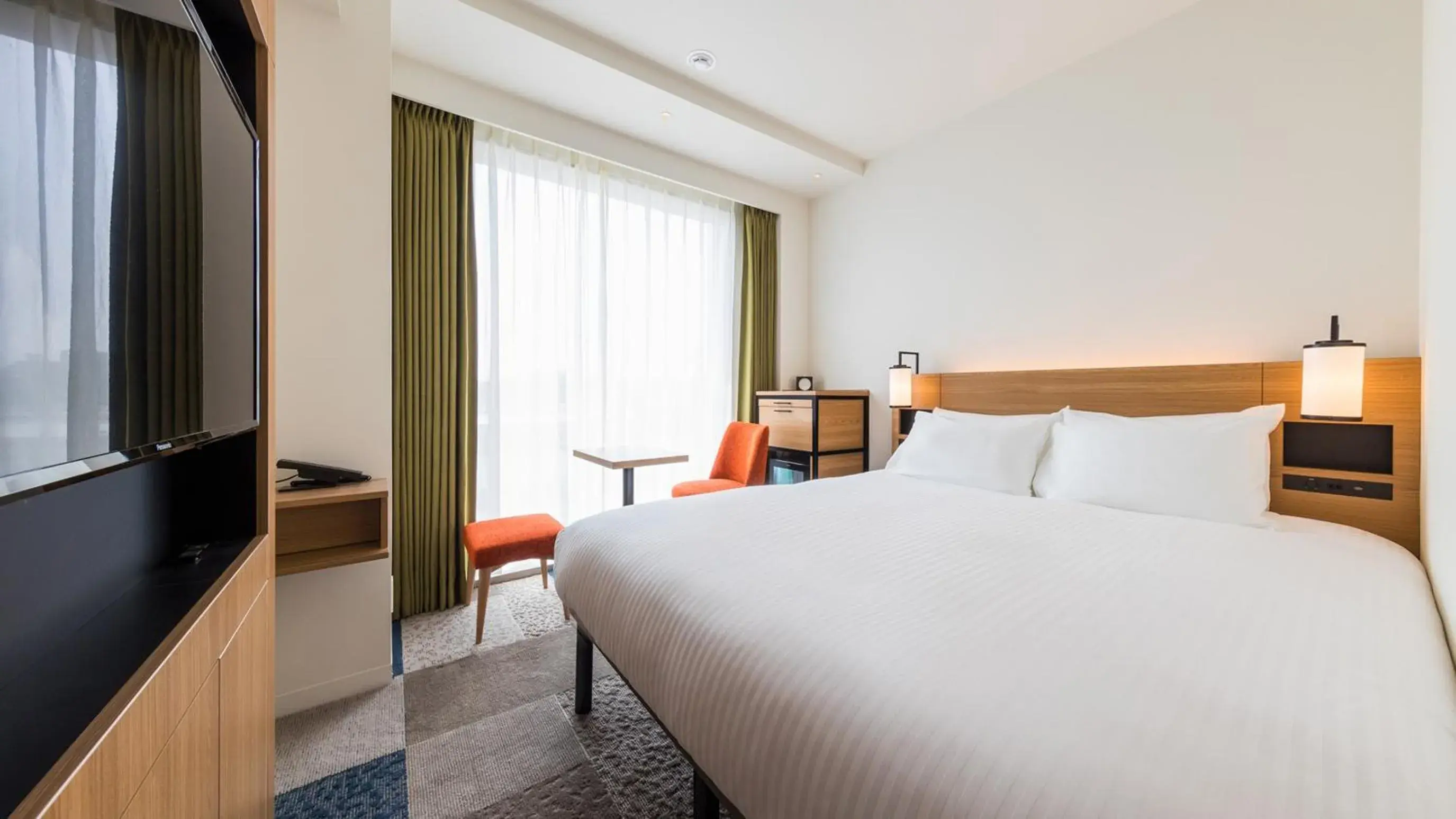 Superior Double Room (1 Adult) - single occupancy - Non-Smoking in JR-EAST HOTEL METS YOKOHAMA SAKURAGICHO Superior Double Room (1 Adult) - single occupancy - Non-Smoking in JR-EAST HOTEL METS YOKOHAMA SAKURAGICHO