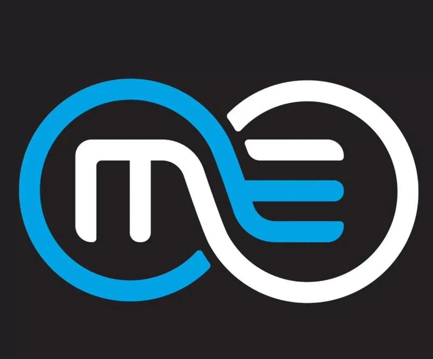 Deluxe King Studio in Omeo Suites Deluxe King Studio in Omeo Suites