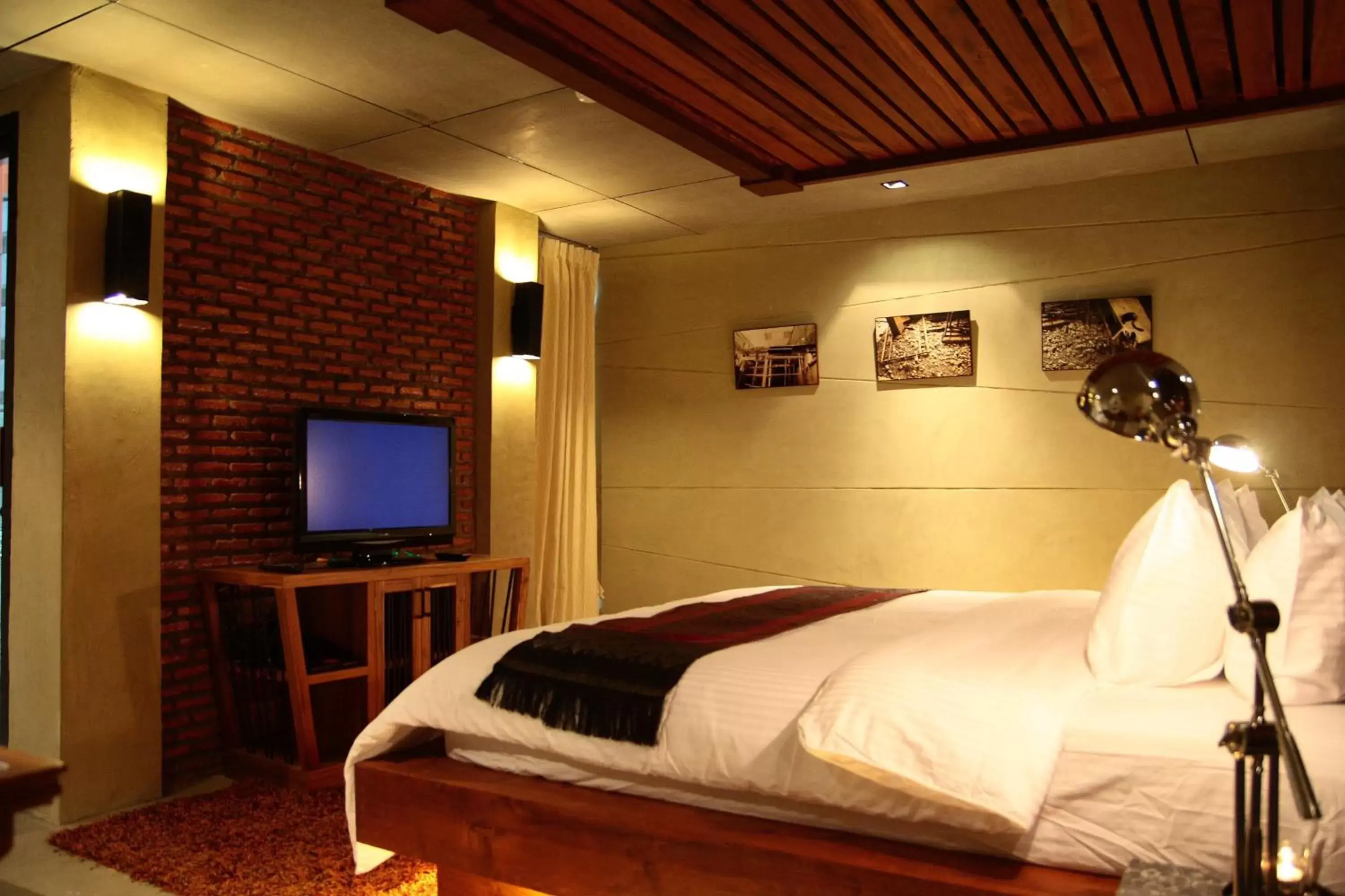 Premier Balcony Room in The Fusion Suites Premier Balcony Room in The Fusion Suites