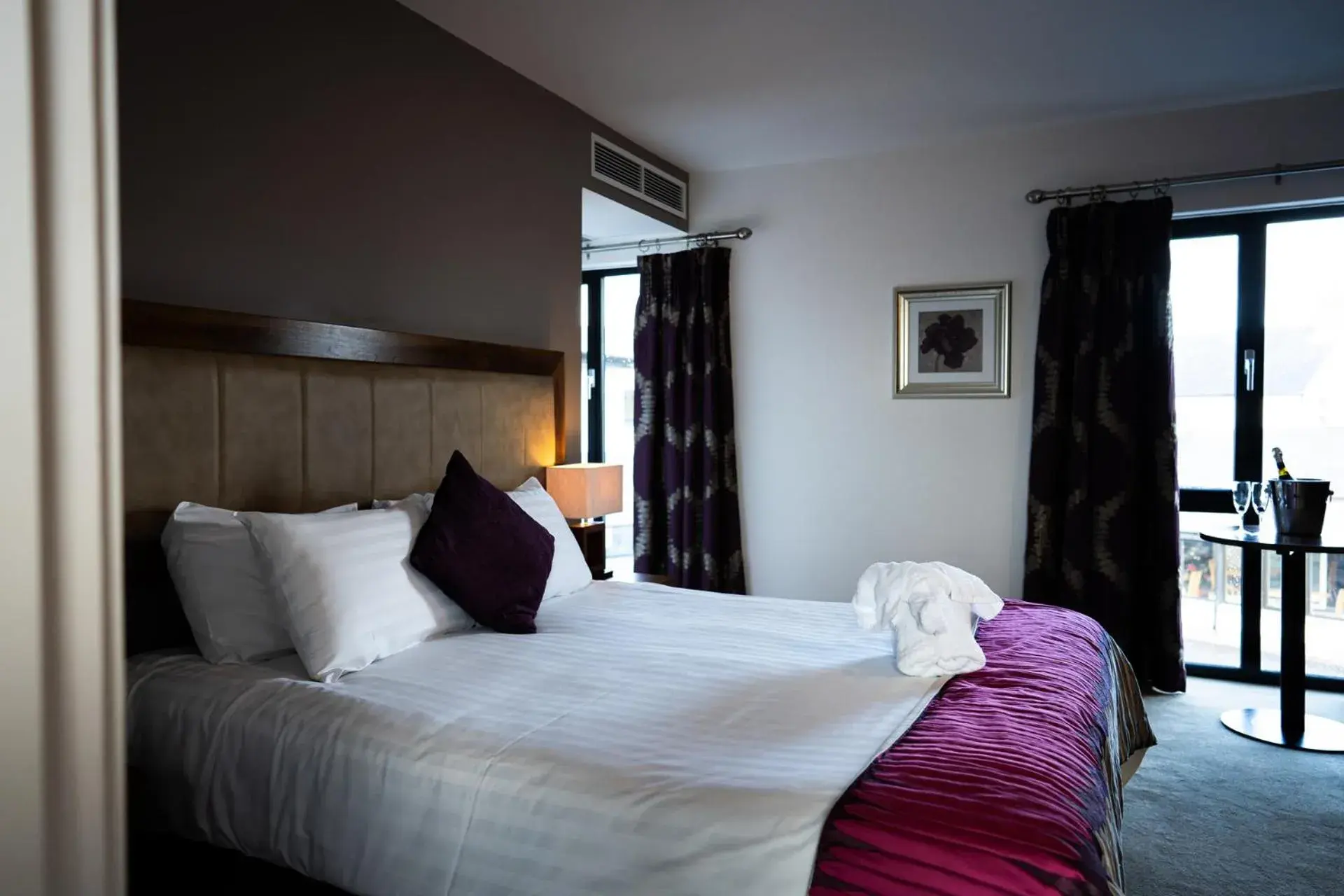 Deluxe Double Room - single occupancy in Ballyrobin Hotel Deluxe Double Room - single occupancy in Ballyrobin Hotel