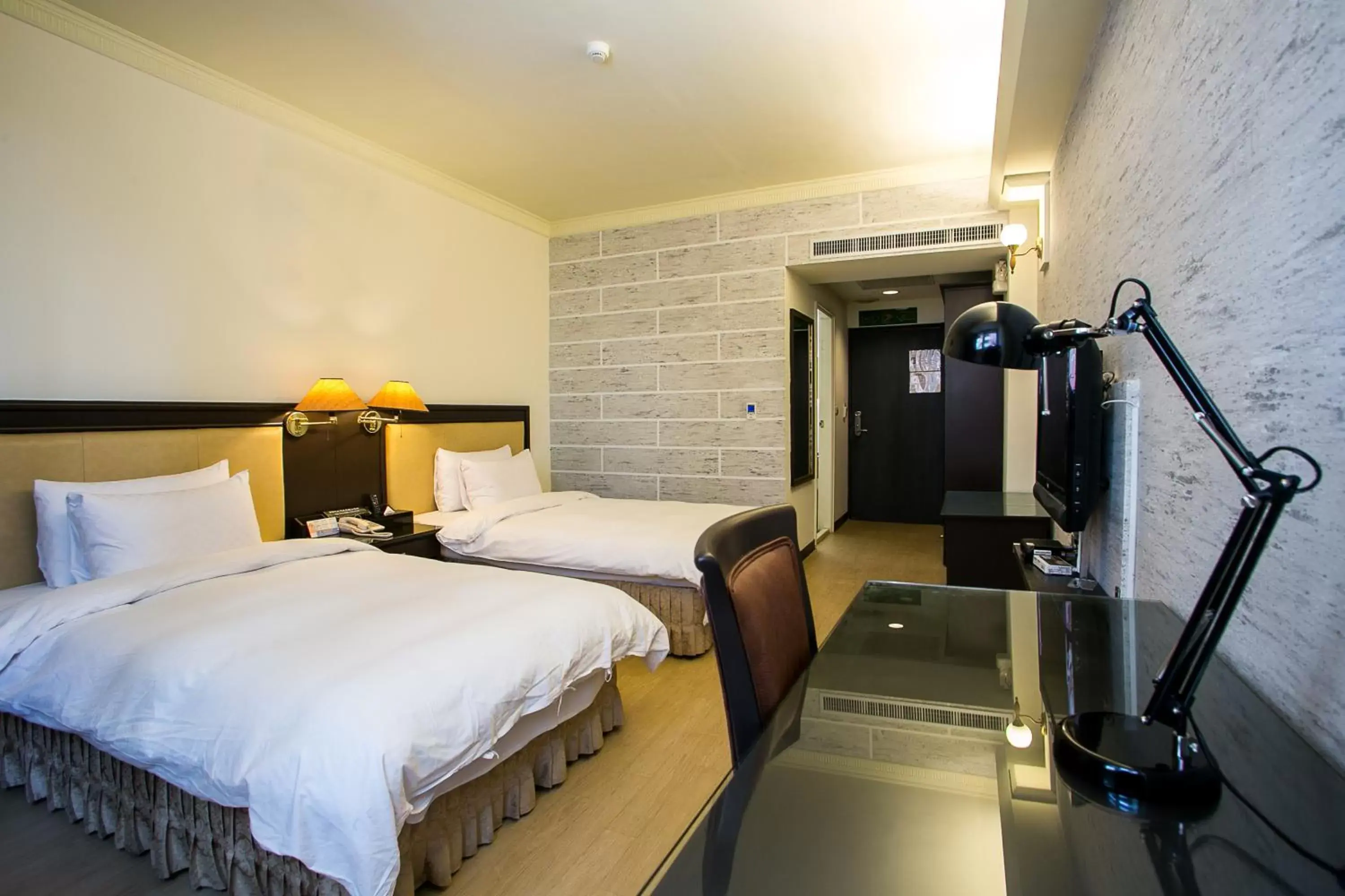 Deluxe Twin Room in Huang Shin Business Hotel-Shang An Deluxe Twin Room in Huang Shin Business Hotel-Shang An