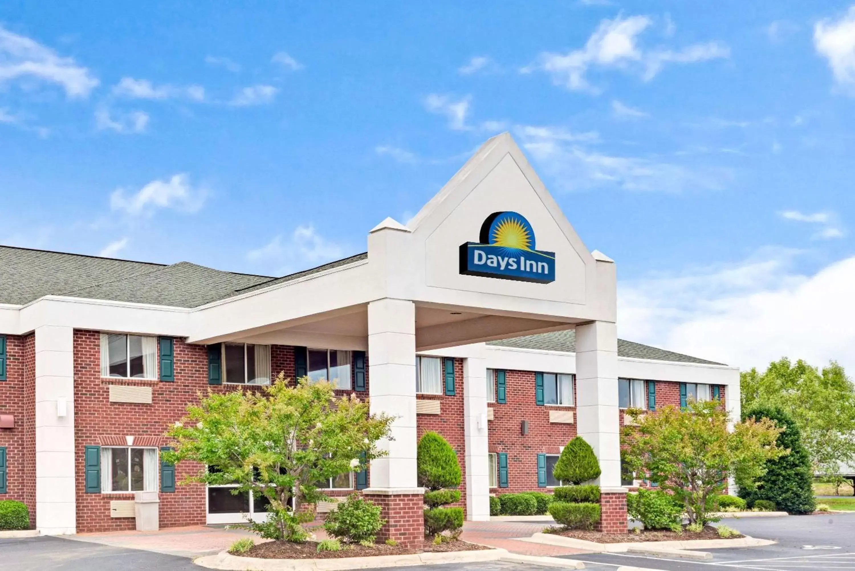 Days Inn & Suites by Wyndham Siler City Days Inn & Suites by Wyndham Siler City