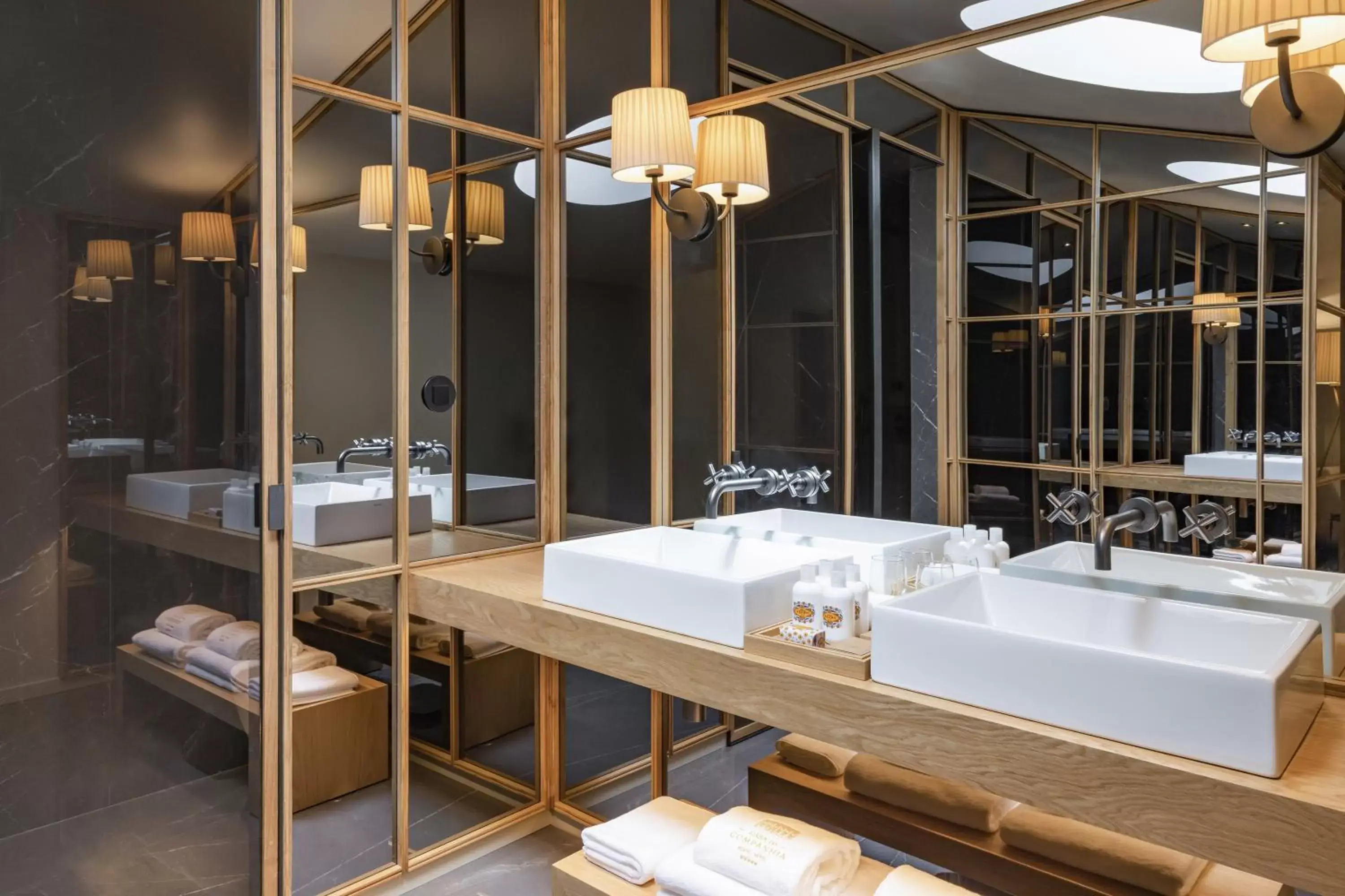 King Suite in Casa da Companhia Hotel & Spa, Vignette Collection by IHG King Suite in Casa da Companhia Hotel & Spa, Vignette Collection by IHG