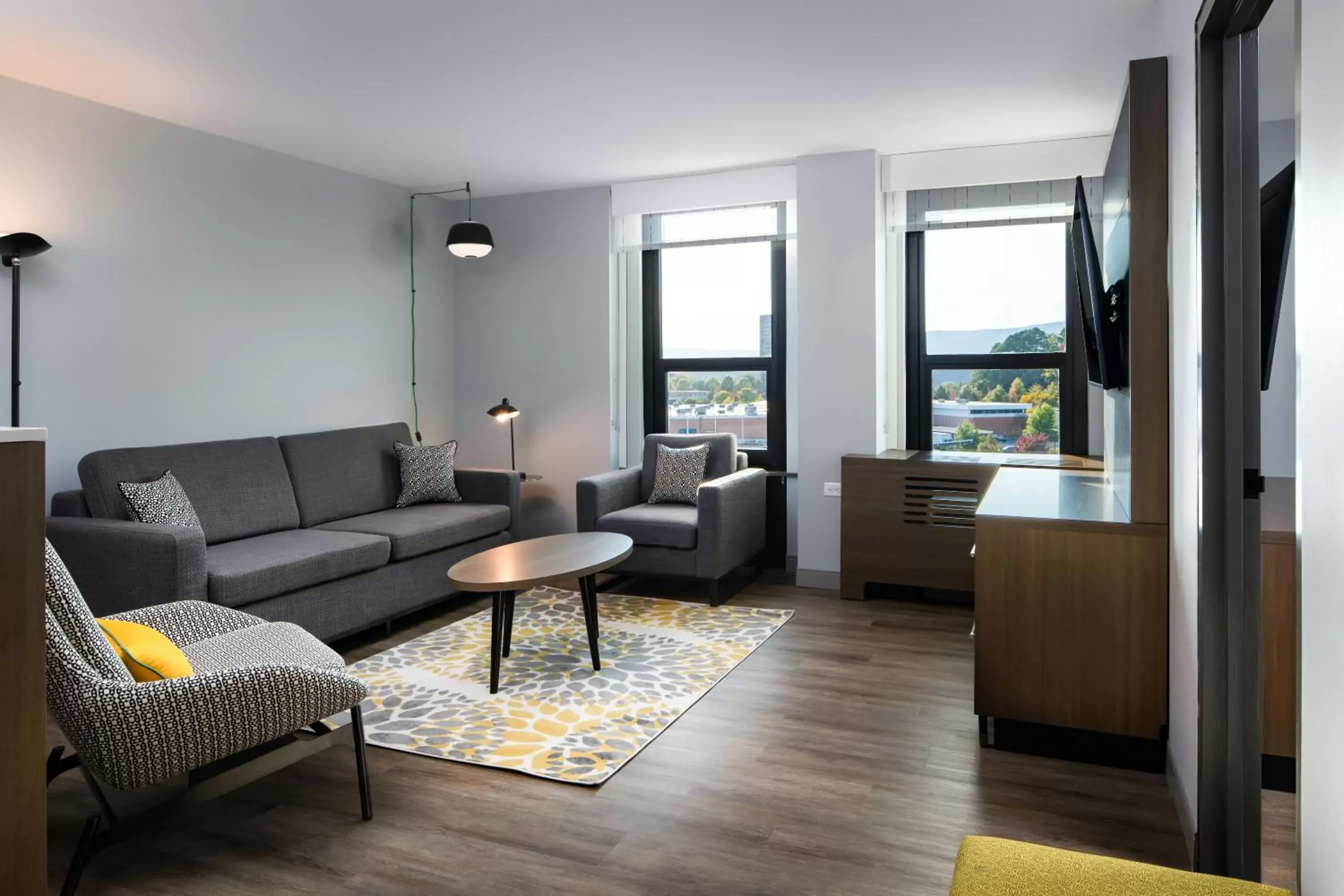 King Suite - Non-Smoking in Hotel Indigo Chattanooga - Downtown, an IHG Hotel King Suite - Non-Smoking in Hotel Indigo Chattanooga - Downtown, an IHG Hotel