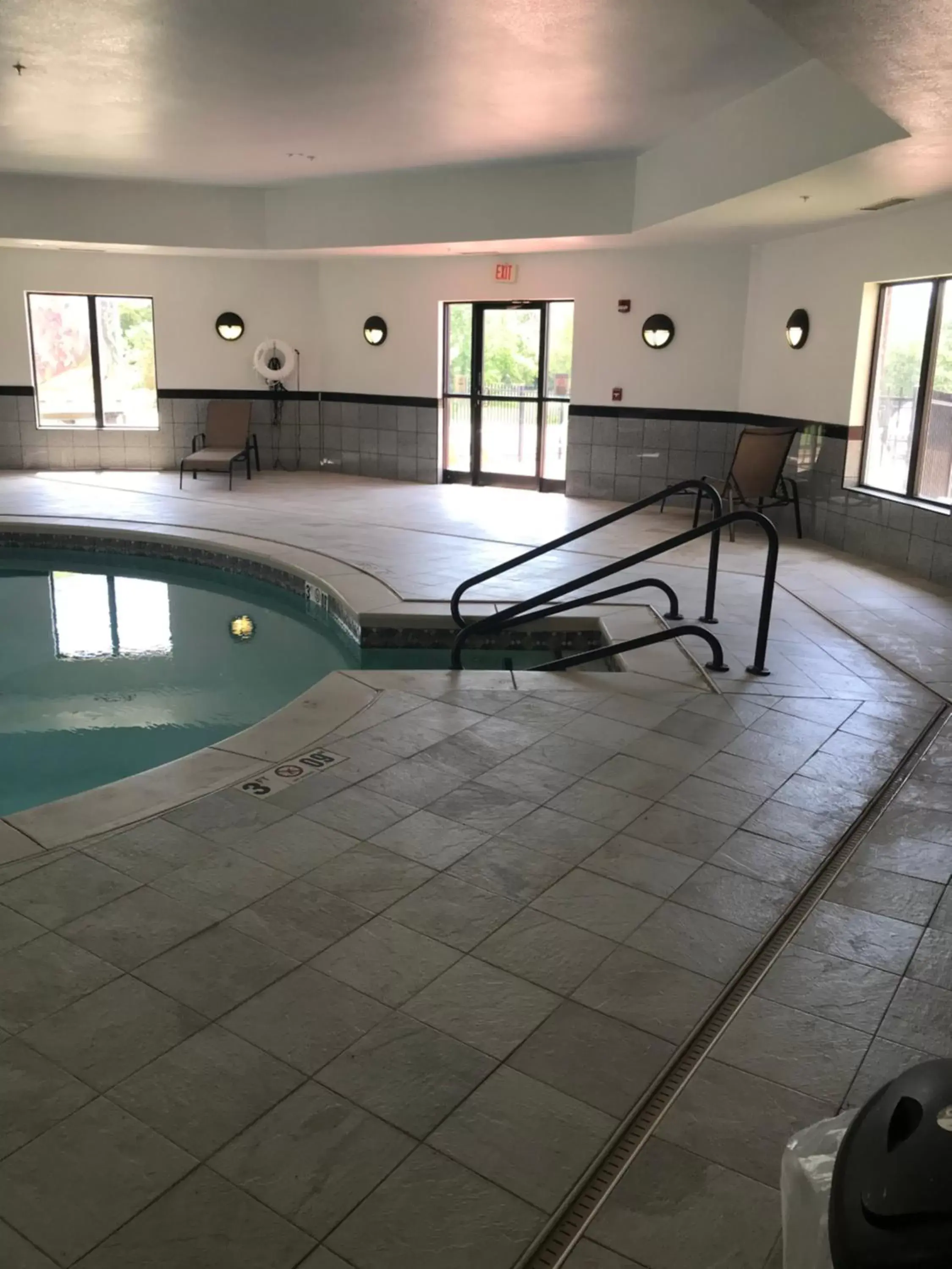 Executive Suite with Sofa Bed in Holiday Inn Express Ponca City, an IHG Hotel Executive Suite with Sofa Bed in Holiday Inn Express Ponca City, an IHG Hotel