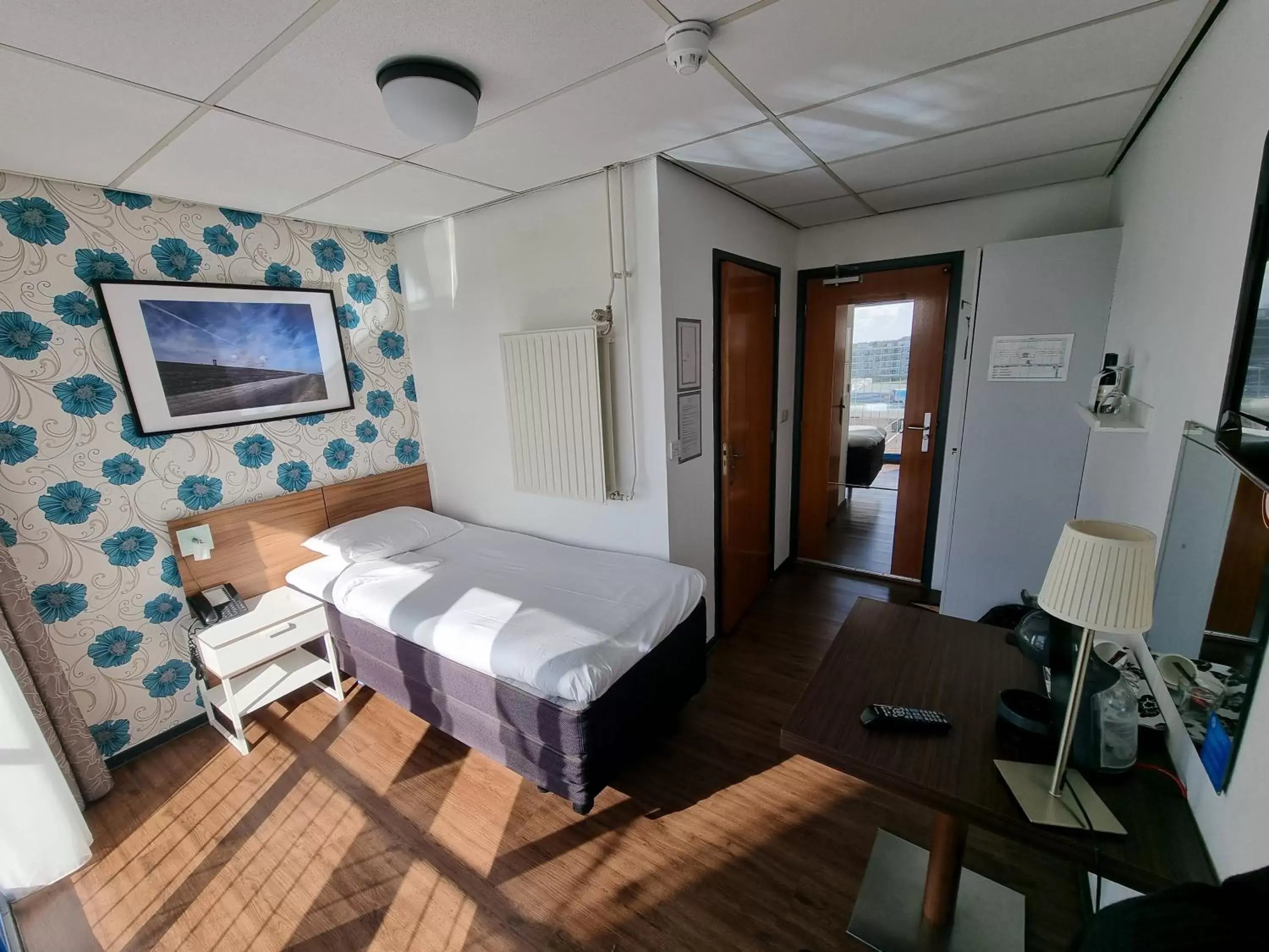 Single Room in Eemshotel Single Room in Eemshotel