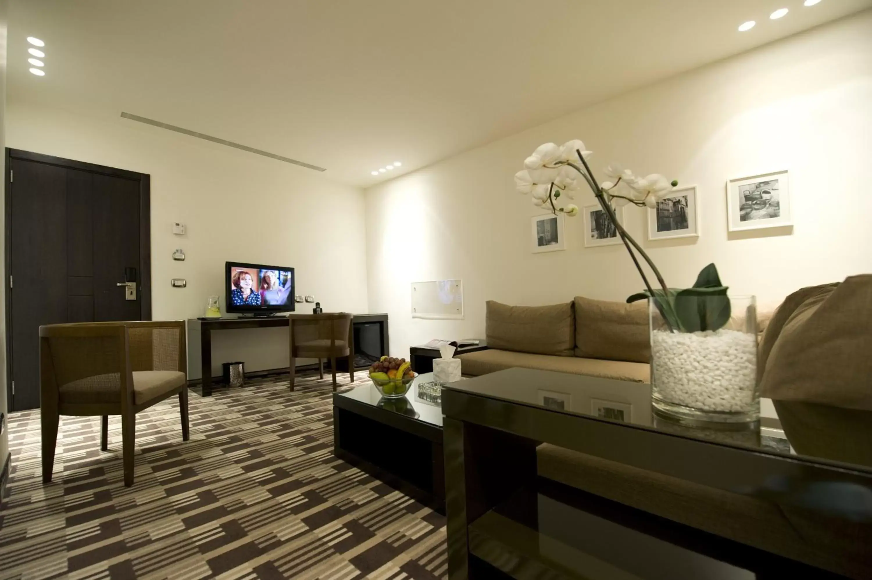 Premium One-Bedroom Suite - single occupancy in Hotel Cavalier Premium One-Bedroom Suite - single occupancy in Hotel Cavalier