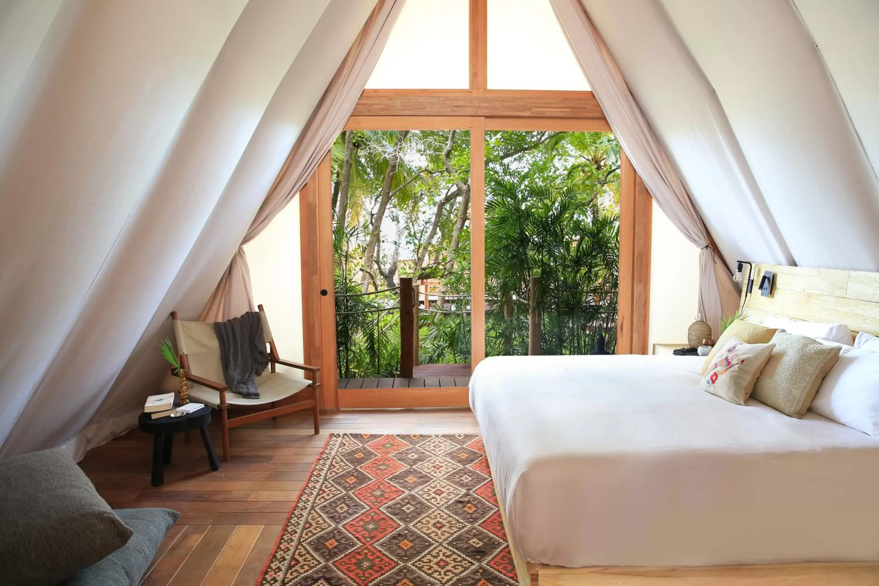 Deluxe King Room in Our Habitas Bacalar - Adults Only Deluxe King Room in Our Habitas Bacalar - Adults Only